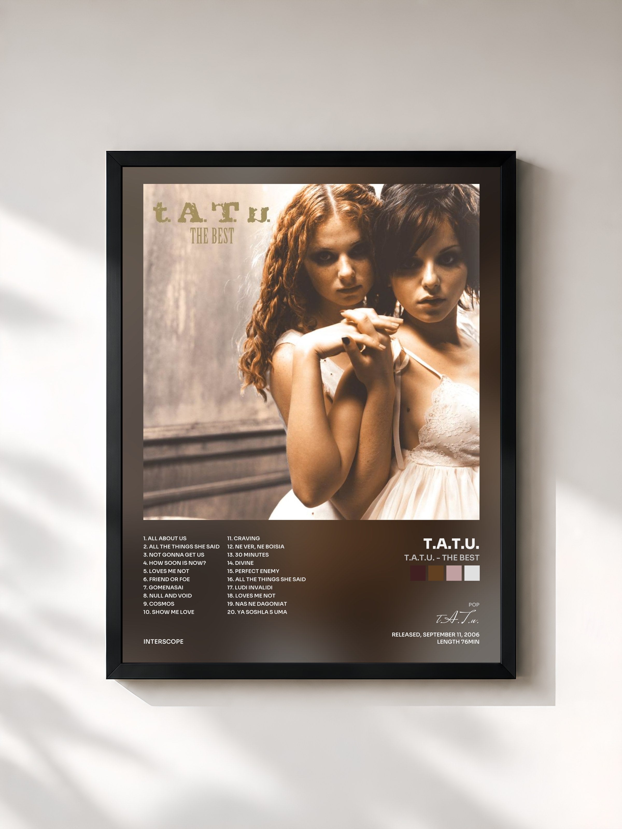 #noir Tableau de l'album t.A.T.u. - The Best de t.A.T.u., cadre noir, imprimé et encadré en France