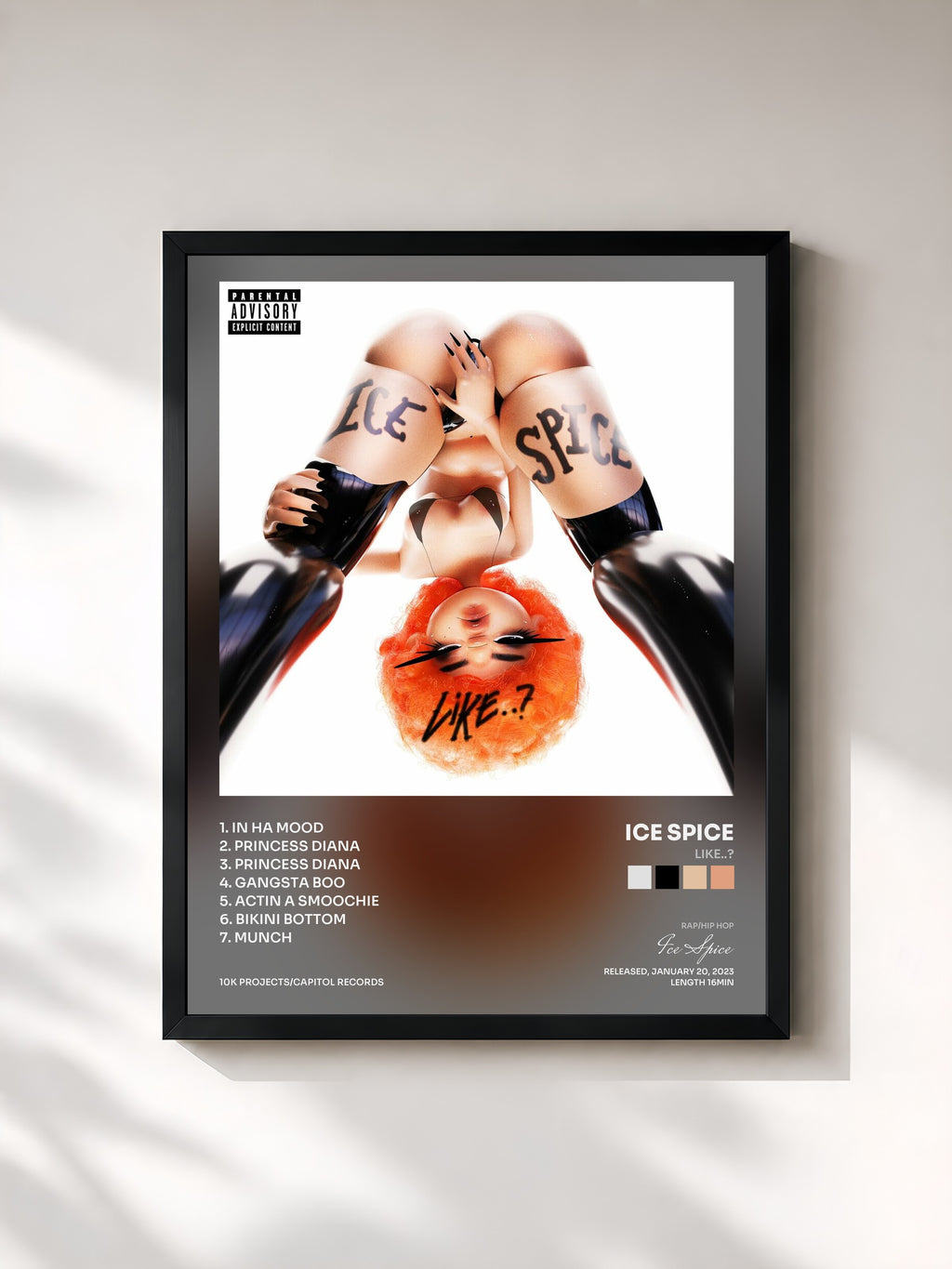 #noir Tableau de l'album Like..? de Ice Spice, cadre noir, imprimé et encadré en France