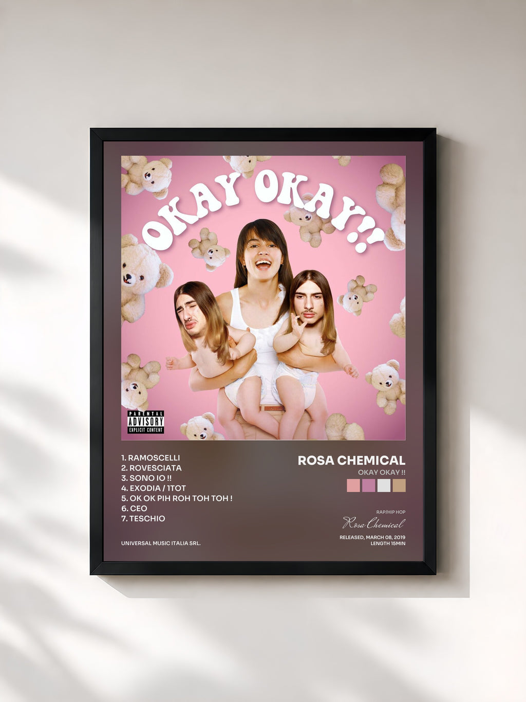 #noir Tableau de l'album OKAY OKAY !! de Rosa Chemical, cadre noir, imprimé et encadré en France