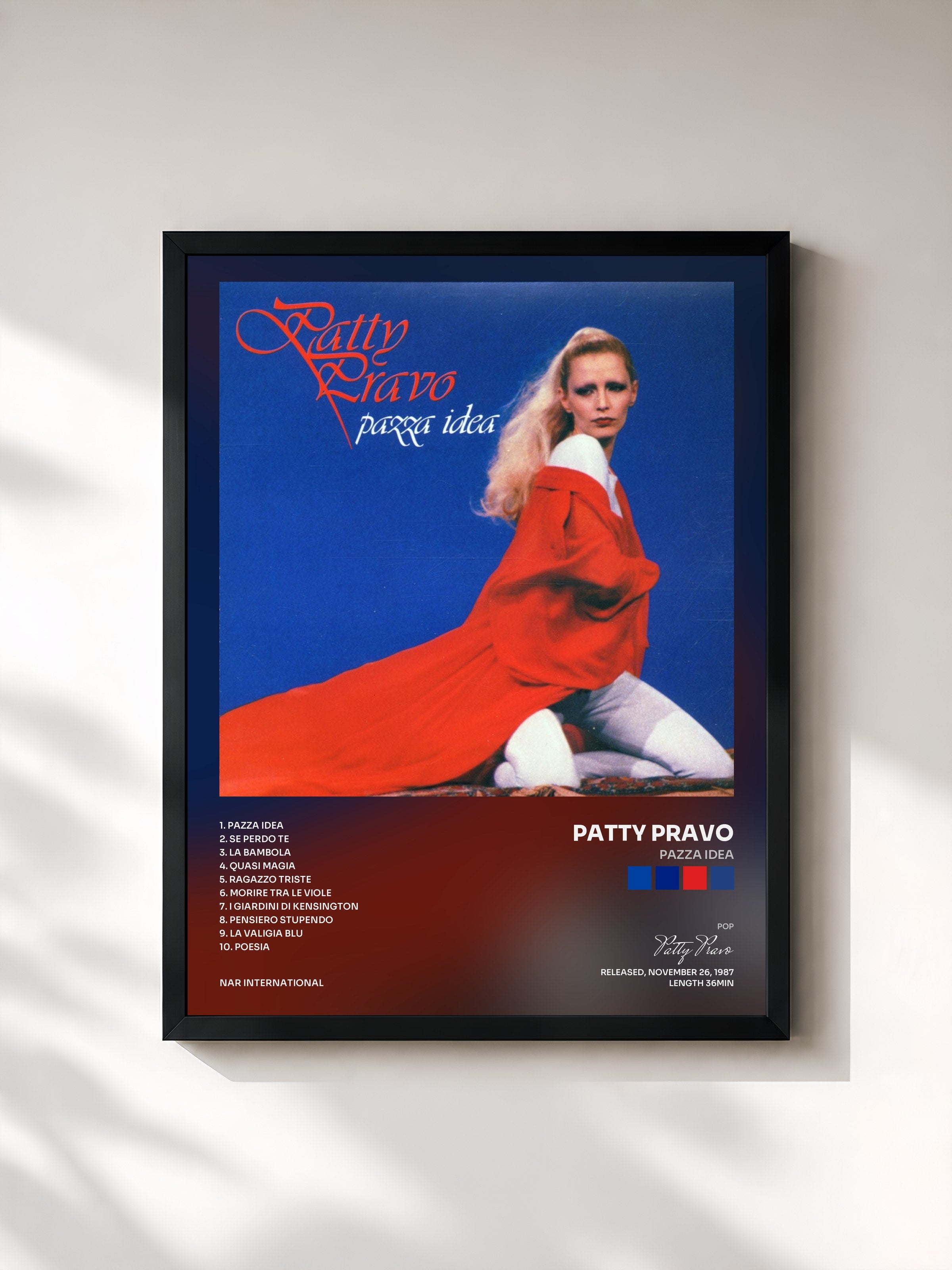 #noir Tableau de l'album Pazza idea de Patty Pravo, cadre noir, imprimé et encadré en France