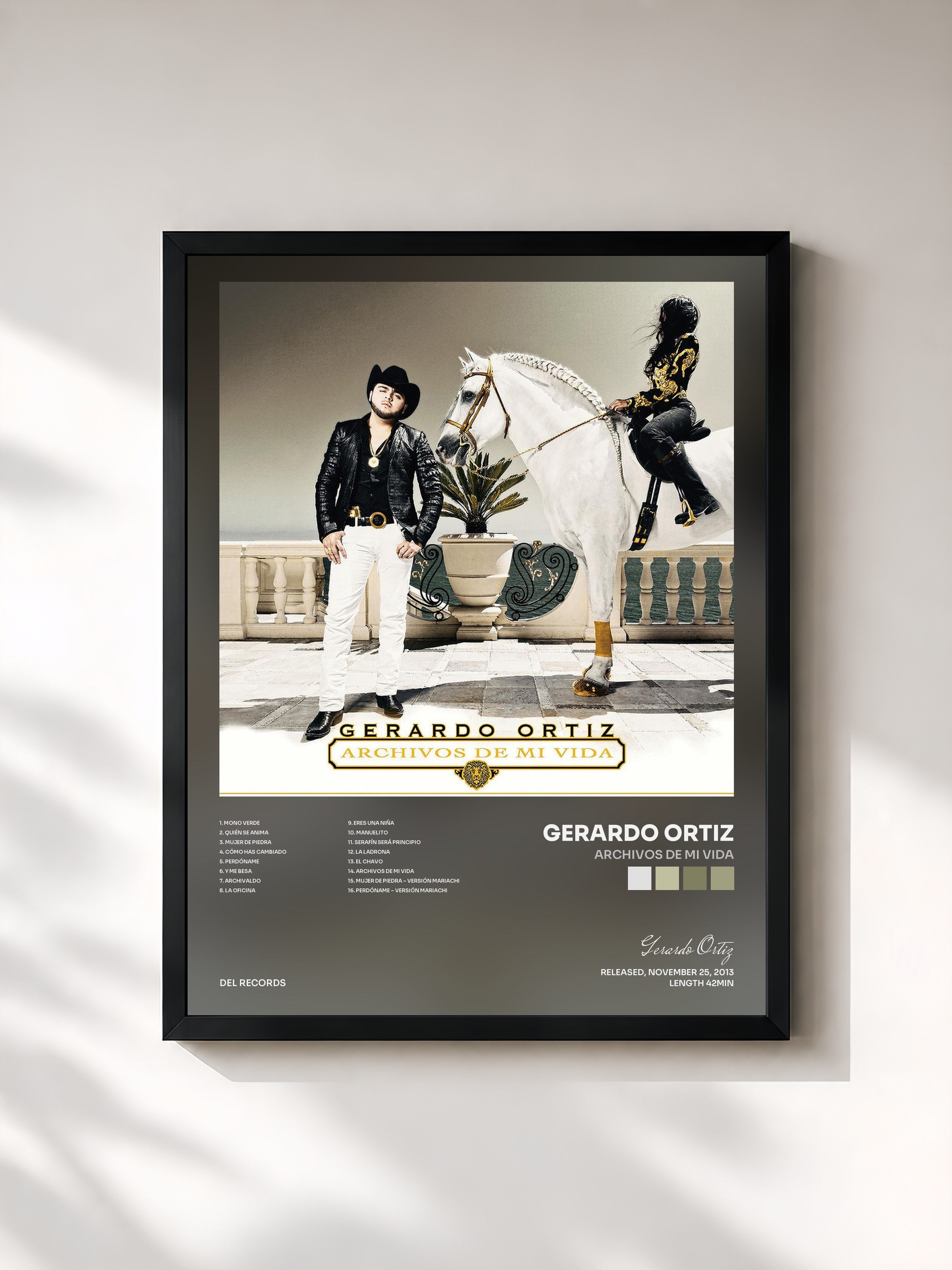 #noir Tableau de l'album Archivos de Mi Vida de Gerardo Ortiz, cadre noir, imprimé et encadré en France
