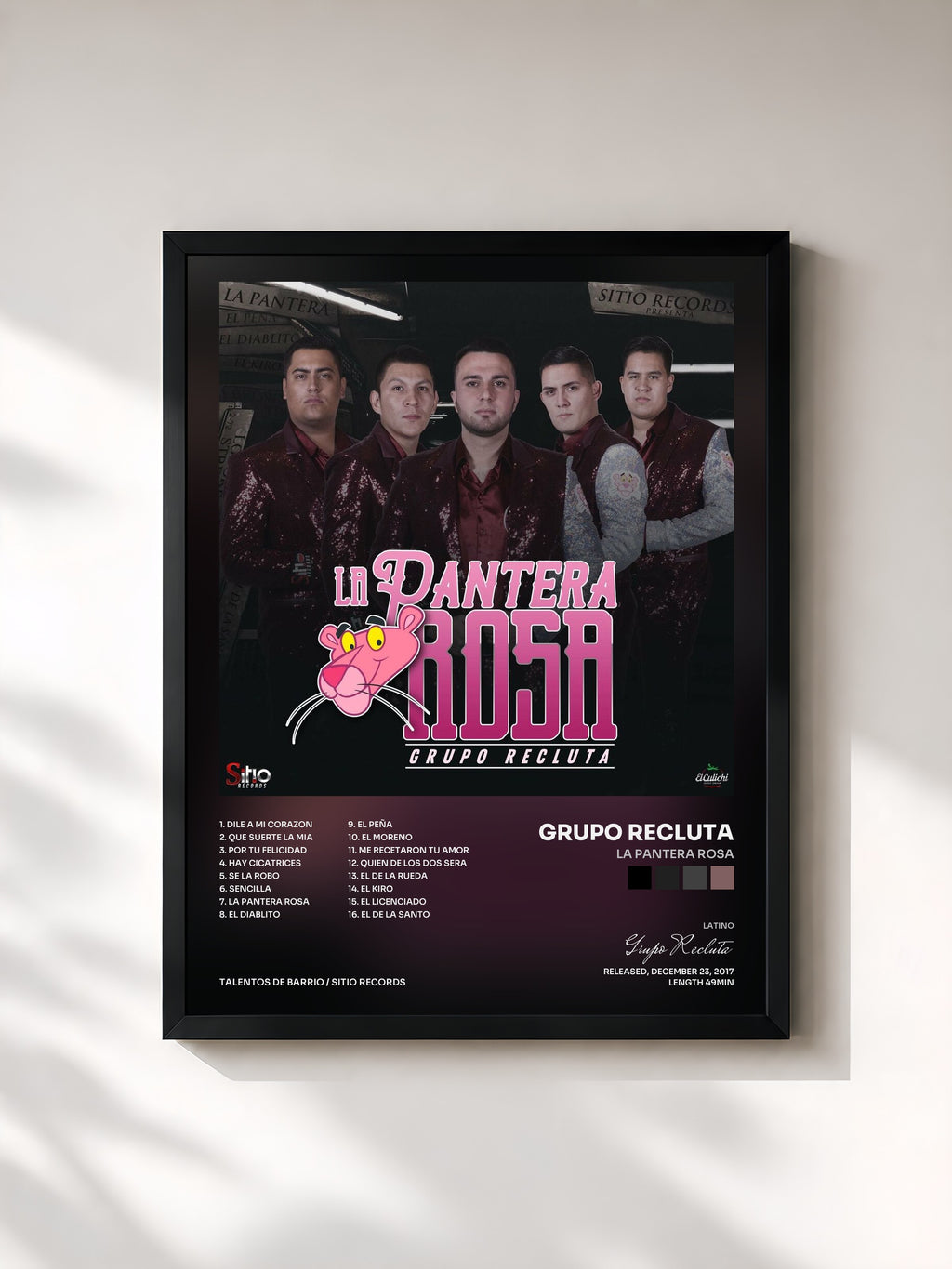#noir Tableau de l'album La Pantera Rosa de Grupo Recluta, cadre noir, imprimé et encadré en France