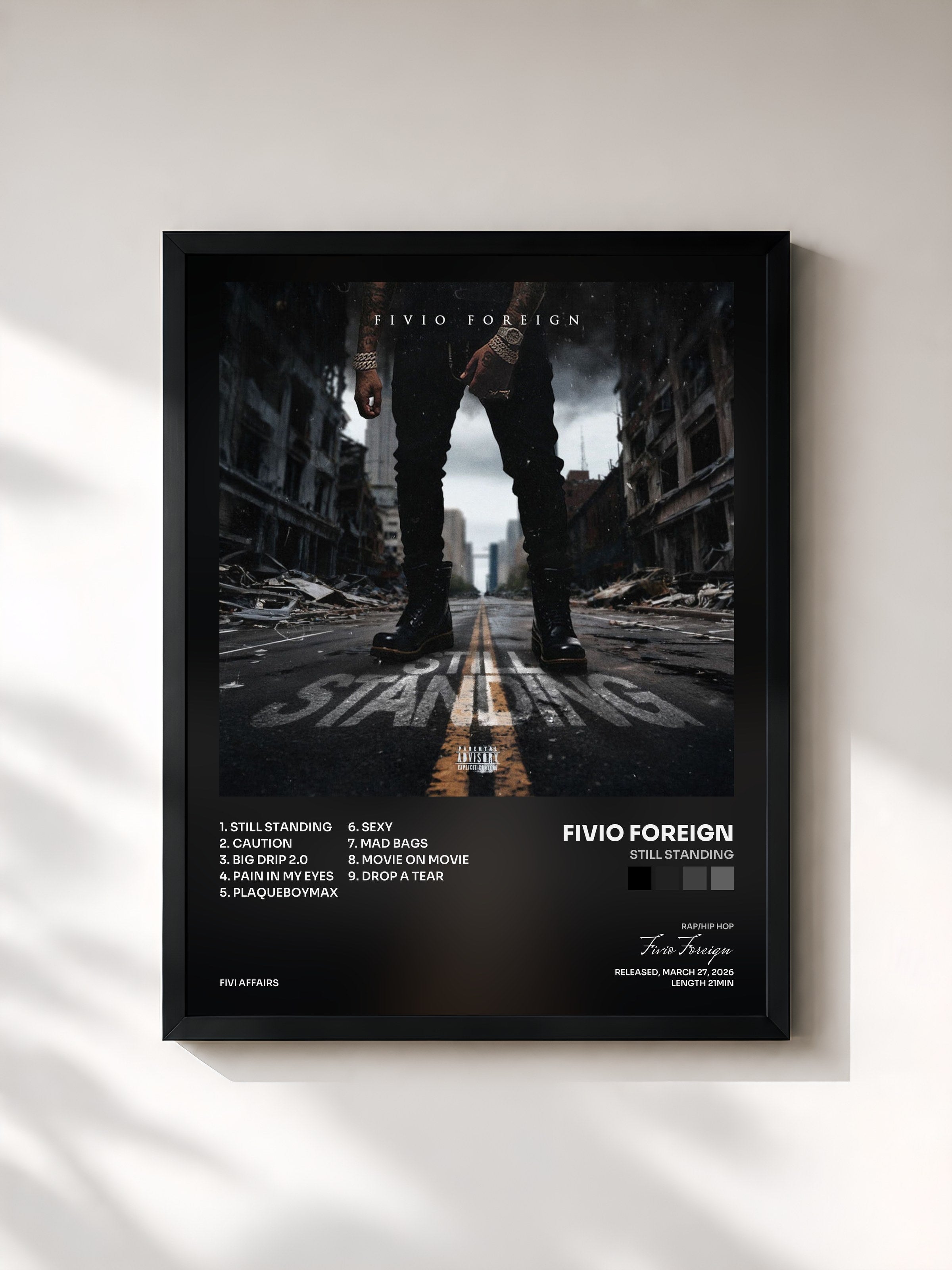 #noir Tableau de l'album Still Standing de Fivio Foreign, cadre noir, imprimé et encadré en France