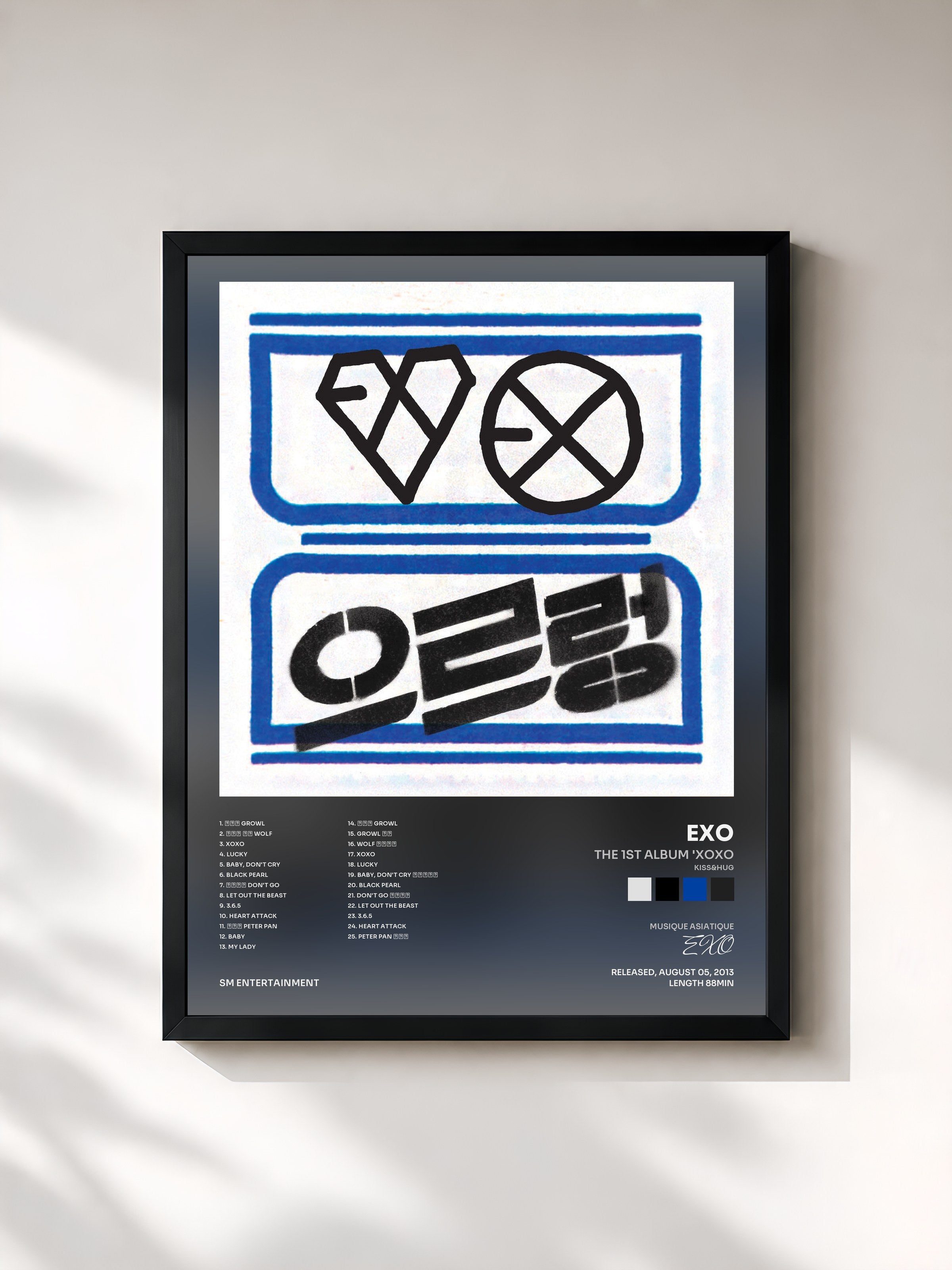 #noir Tableau de l'album The 1st Album 'XOXO (Kiss&Hug)' Repackage de EXO, cadre noir, imprimé et encadré en France