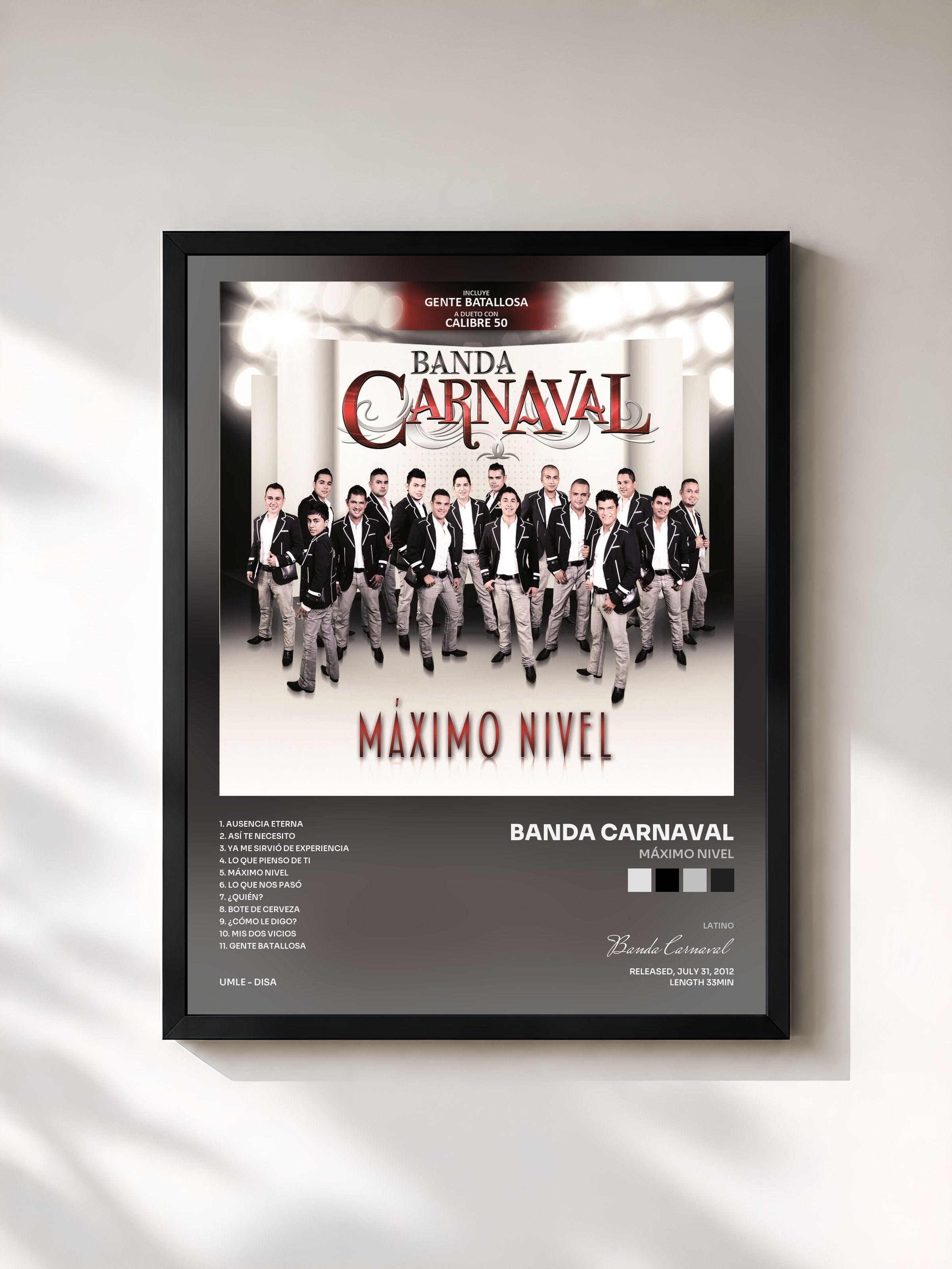 #noir Tableau de l'album Máximo Nivel de Banda Carnaval, cadre noir, imprimé et encadré en France
