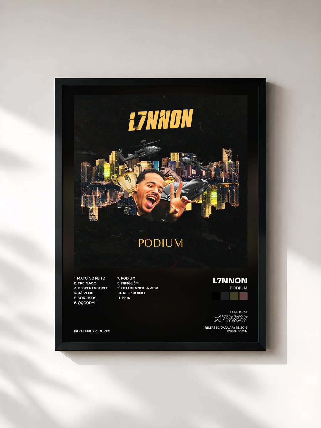 #noir Tableau de l'album Podium de L7NNON, cadre noir, imprimé et encadré en France