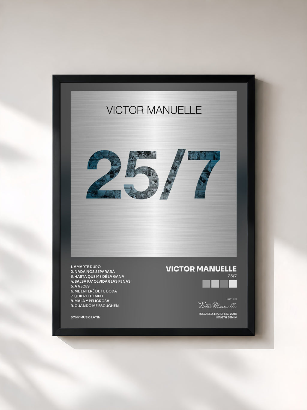 #noir Tableau de l'album 25/7 de Victor Manuelle, cadre noir, imprimé et encadré en France