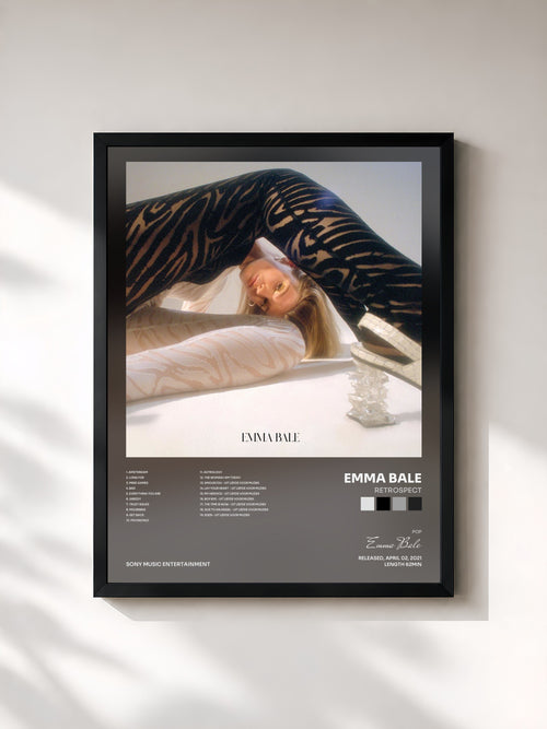 Emma Bale · RETROSPECT — Affiche encadrée