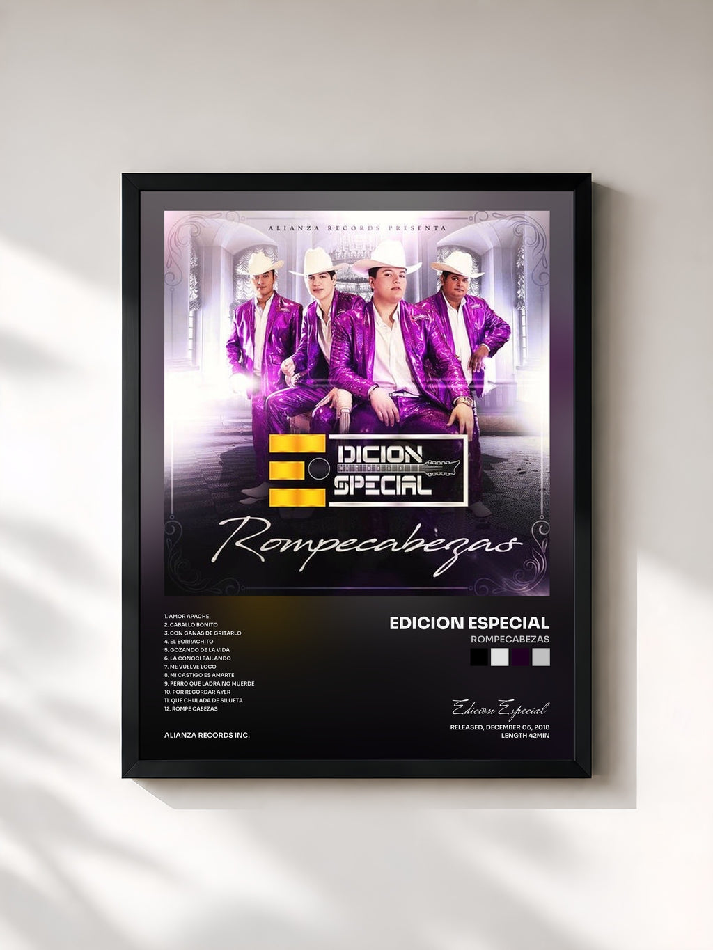 #noir Tableau de l'album Rompecabezas de Edicion Especial, cadre noir, imprimé et encadré en France