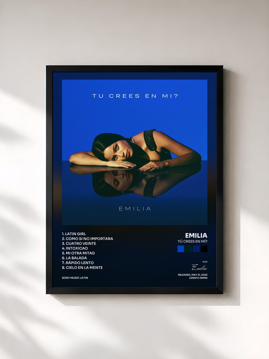 #noir Tableau de l'album Tú crees en mí? de Emilia, cadre noir, imprimé et encadré en France