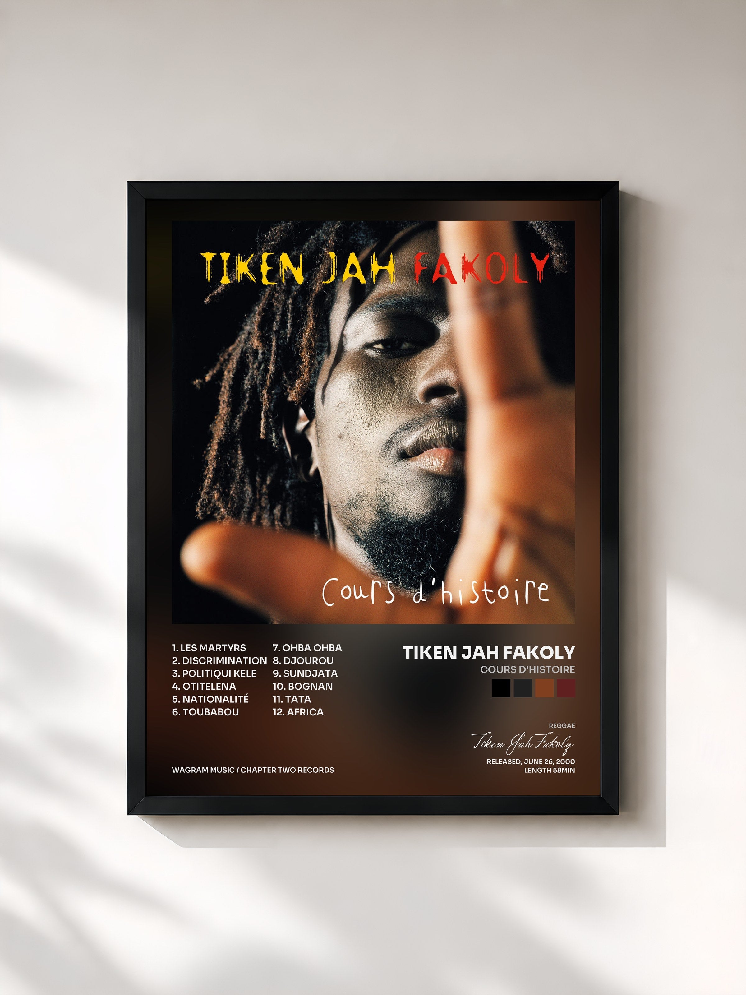#noir Tableau de l'album Cours d'Histoire de Tiken Jah Fakoly, cadre noir, imprimé et encadré en France