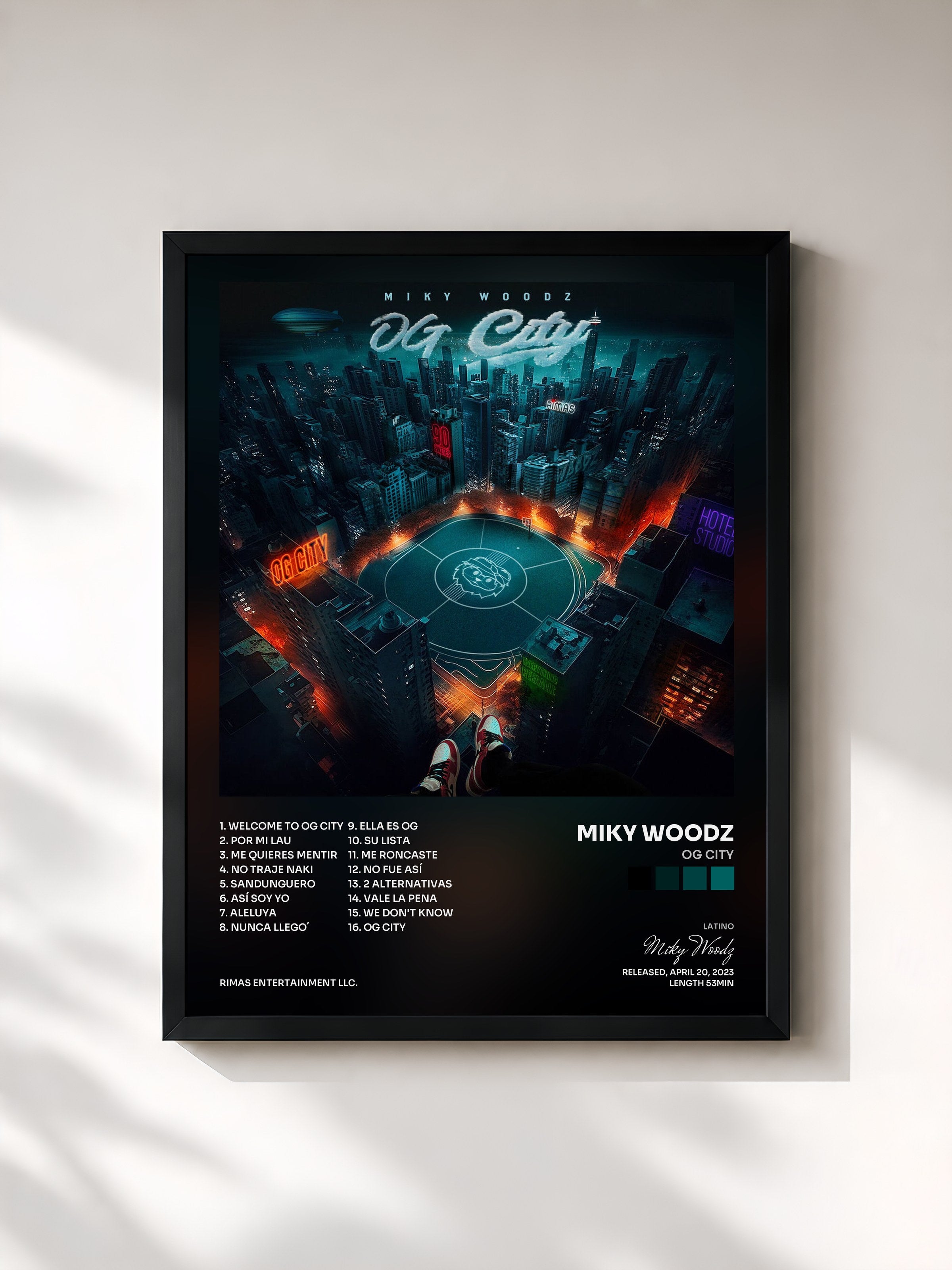 #noir Tableau de l'album OG CITY de Miky Woodz, cadre noir, imprimé et encadré en France