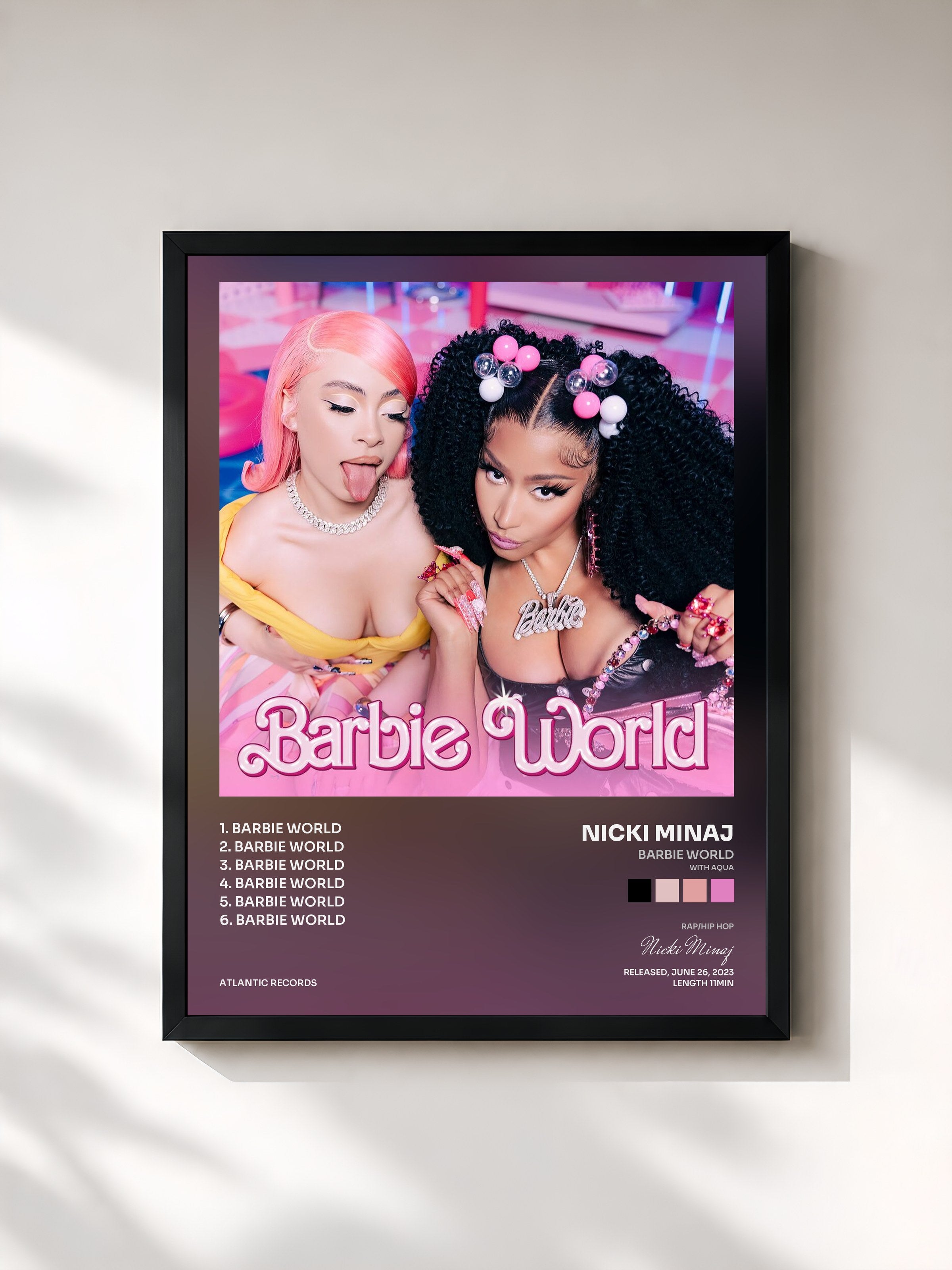 #noir Tableau de l'album Barbie World (with Aqua) [From Barbie The Album] de Nicki Minaj, cadre noir, imprimé et encadré en France
