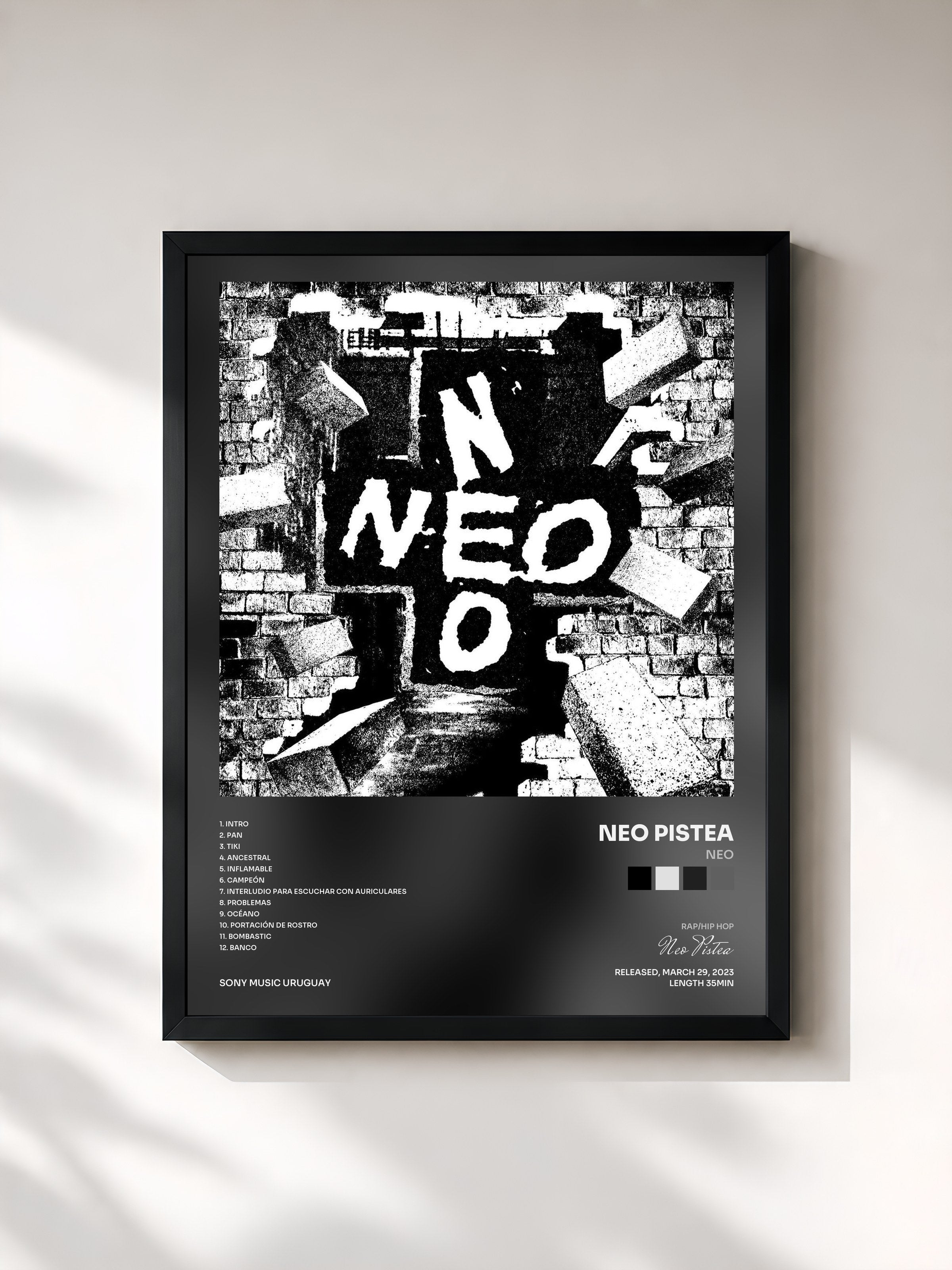 #noir Tableau de l'album NEO de Neo Pistea, cadre noir, imprimé et encadré en France