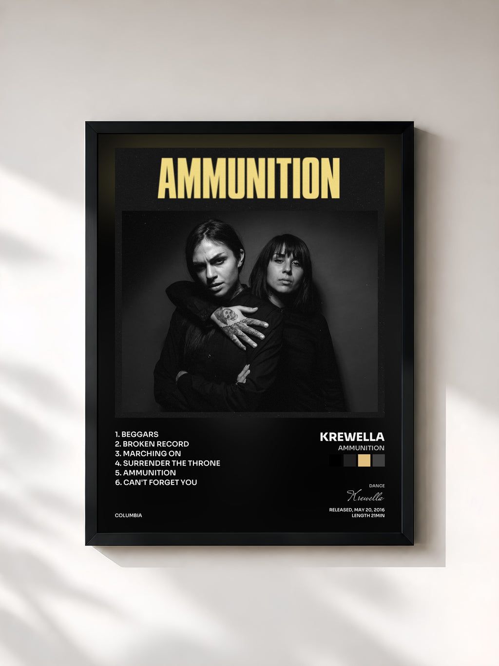 #noir Tableau de l'album Ammunition de Krewella, cadre noir, imprimé et encadré en France