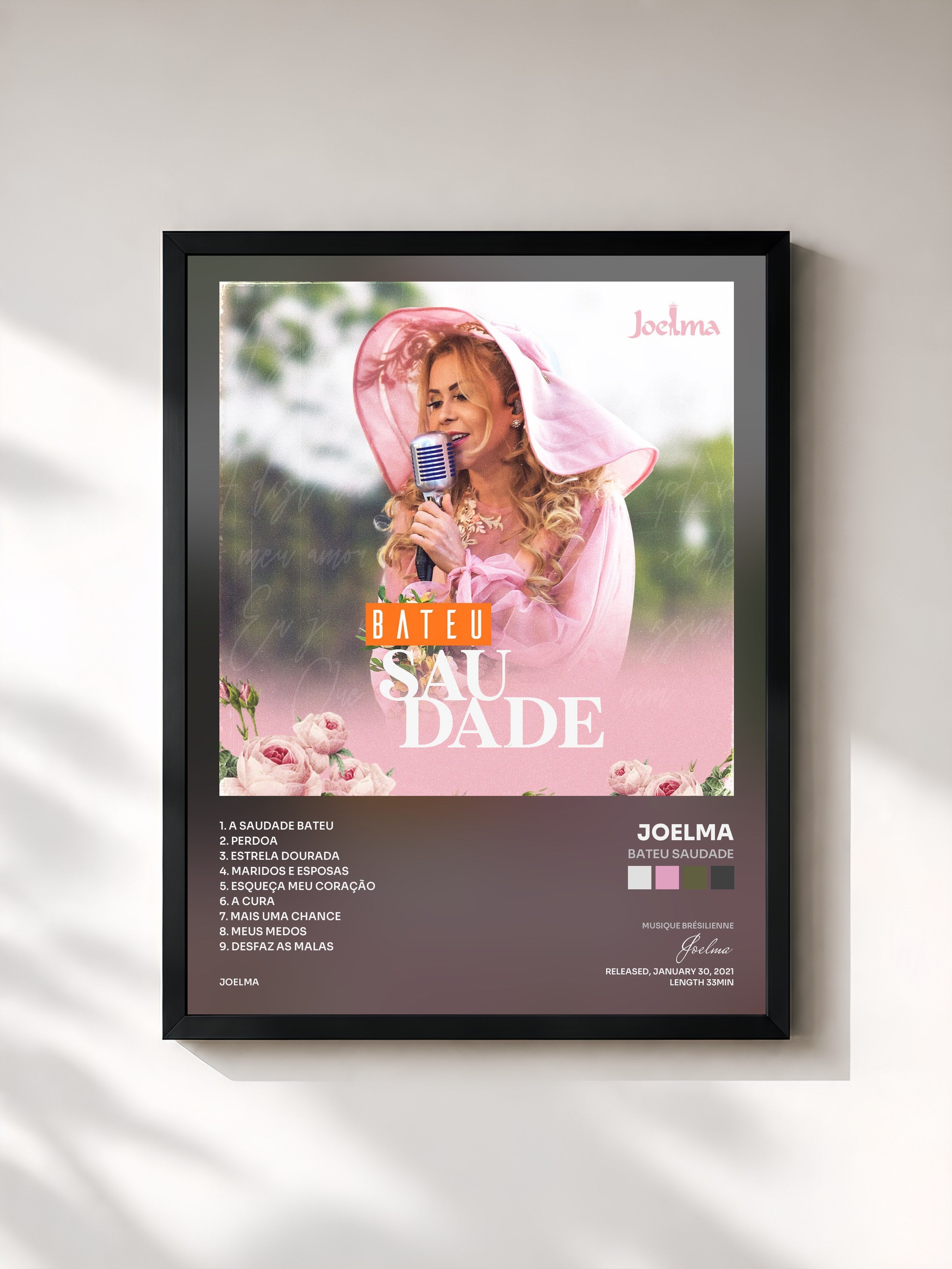 #noir Tableau de l'album Bateu Saudade de Joelma, cadre noir, imprimé et encadré en France