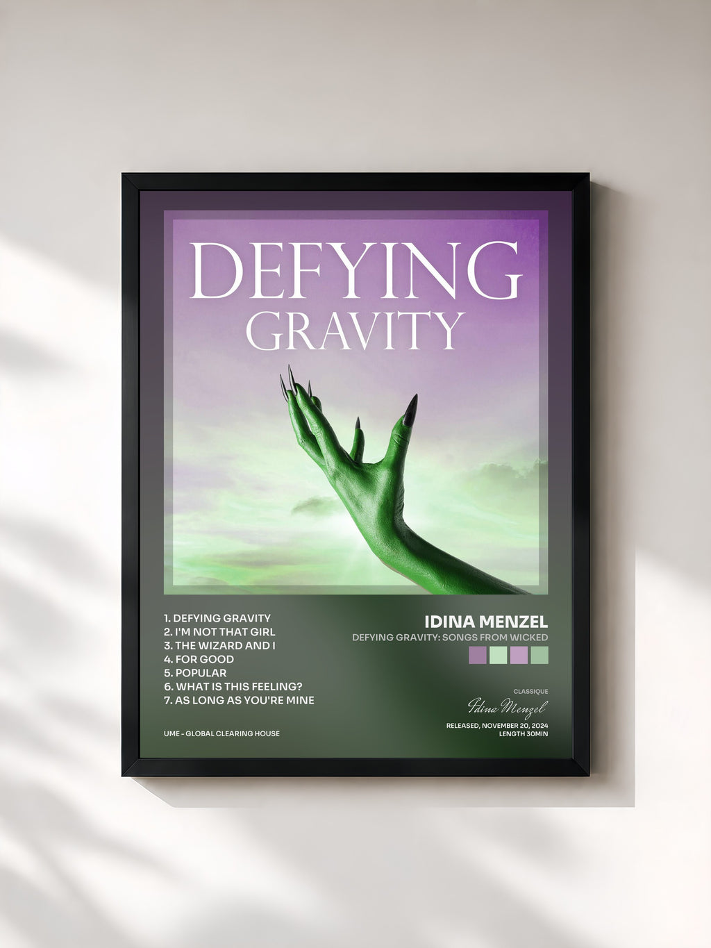 #noir Tableau de l'album Defying Gravity: Songs from Wicked de Idina Menzel, cadre noir, imprimé et encadré en France