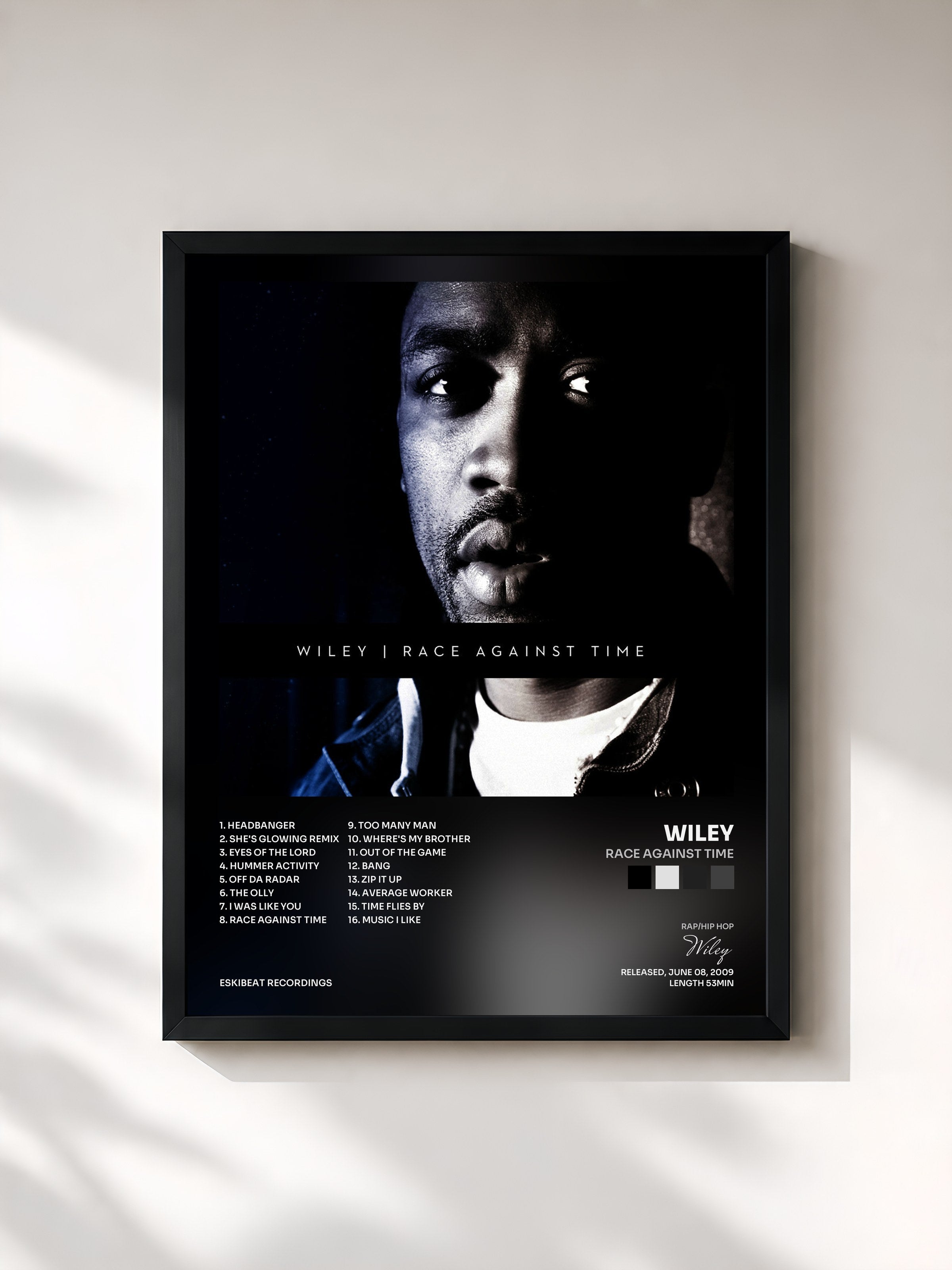 #noir Tableau de l'album Race Against Time de Wiley, cadre noir, imprimé et encadré en France