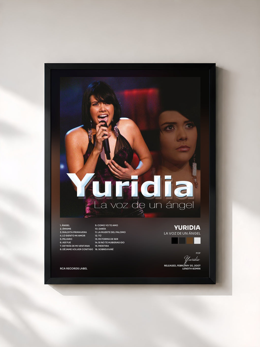 #noir Tableau de l'album La Voz de un Ángel de Yuridia, cadre noir, imprimé et encadré en France