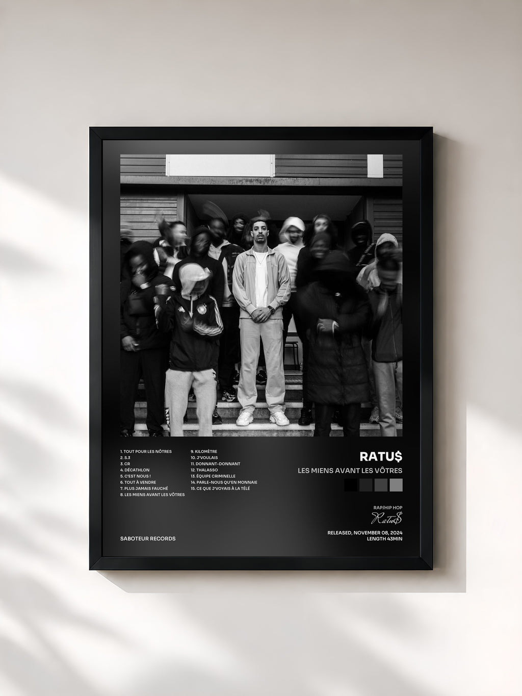 #noir Tableau de l'album Les miens avant les vôtres de Ratu$, cadre noir, imprimé et encadré en France