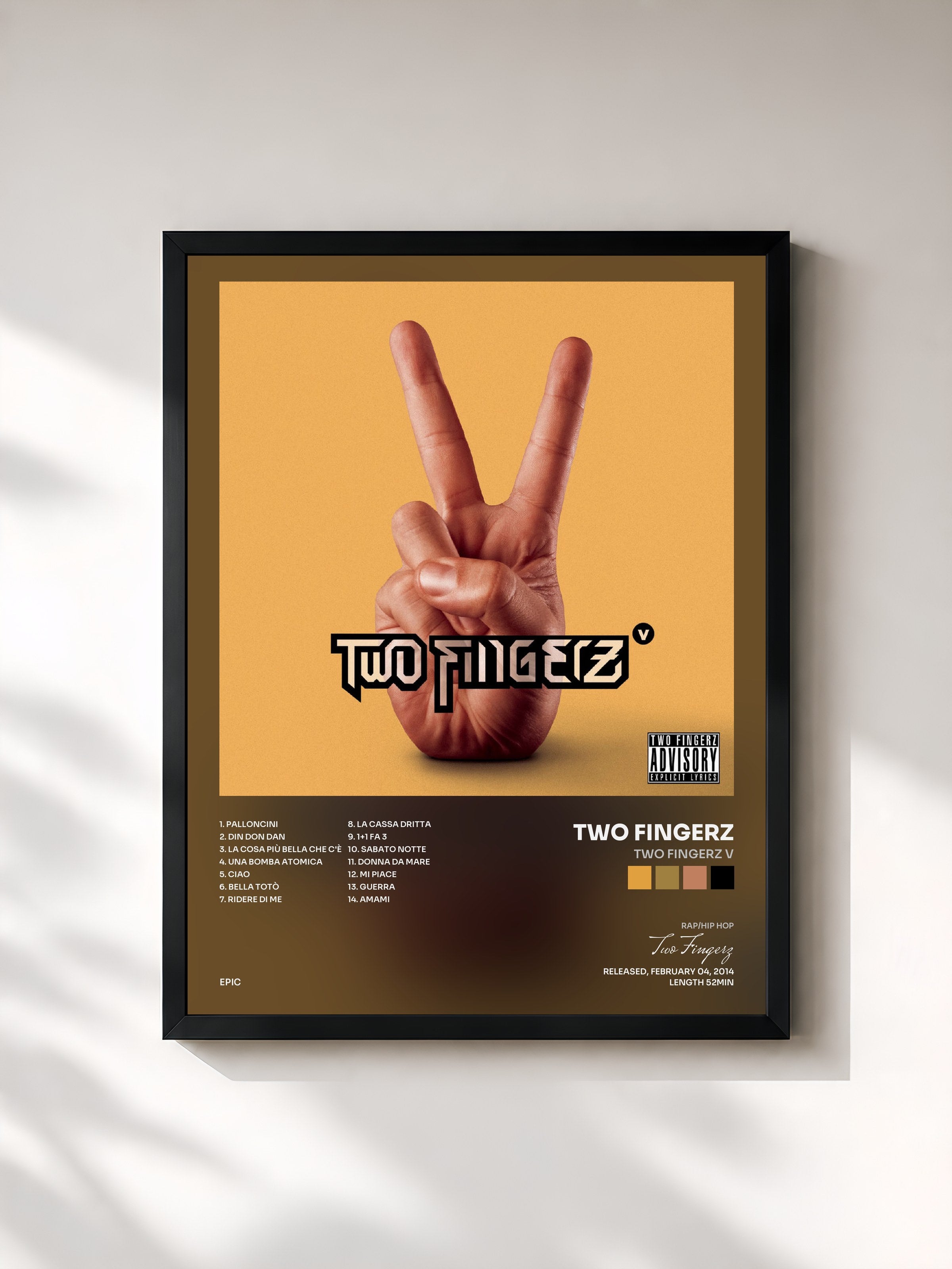 #noir Tableau de l'album Two Fingerz V de Two Fingerz, cadre noir, imprimé et encadré en France
