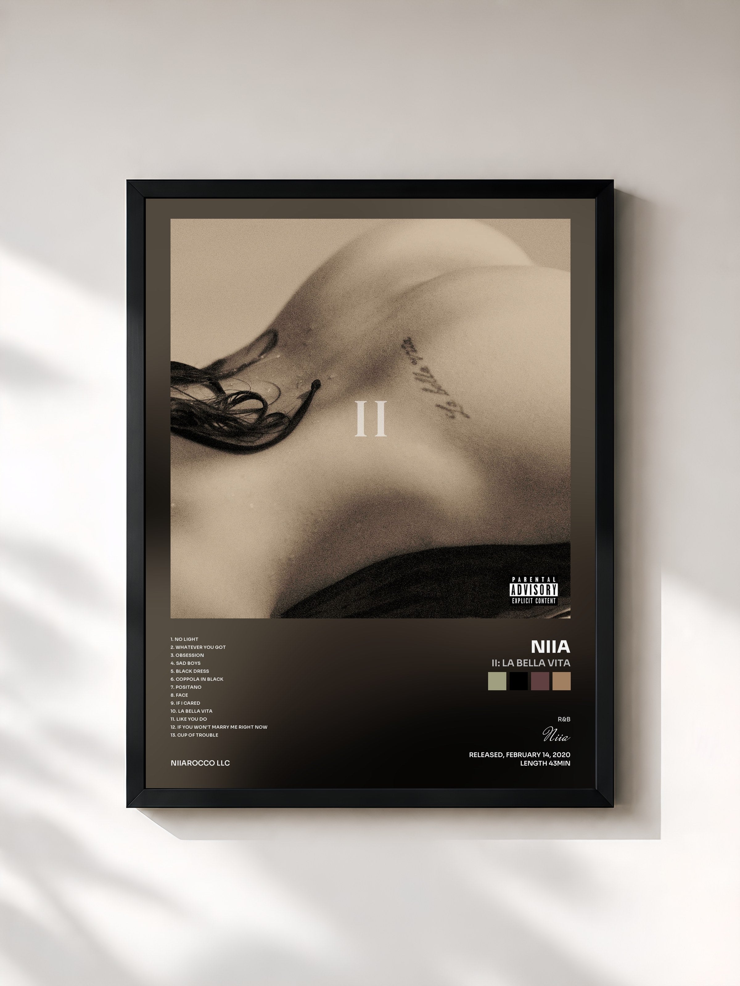 #noir Tableau de l'album II: La Bella Vita de Niia, cadre noir, imprimé et encadré en France