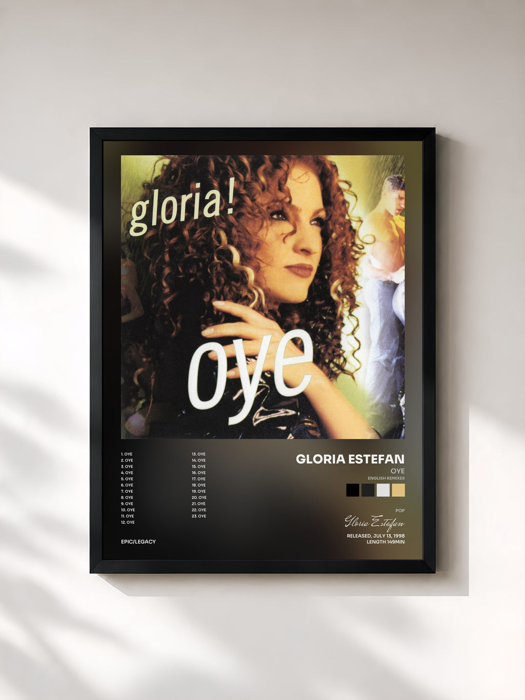 #noir Tableau de l'album Oye (English Remixes) de Gloria Estefan, cadre noir, imprimé et encadré en France