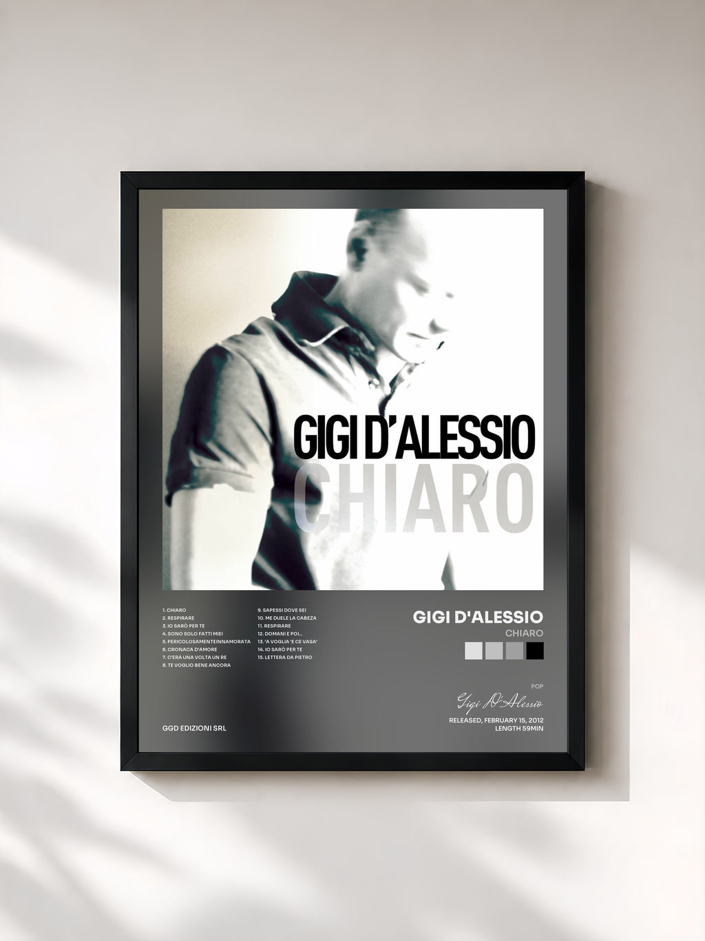 #noir Tableau de l'album Chiaro de Gigi D'Alessio, cadre noir, imprimé et encadré en France