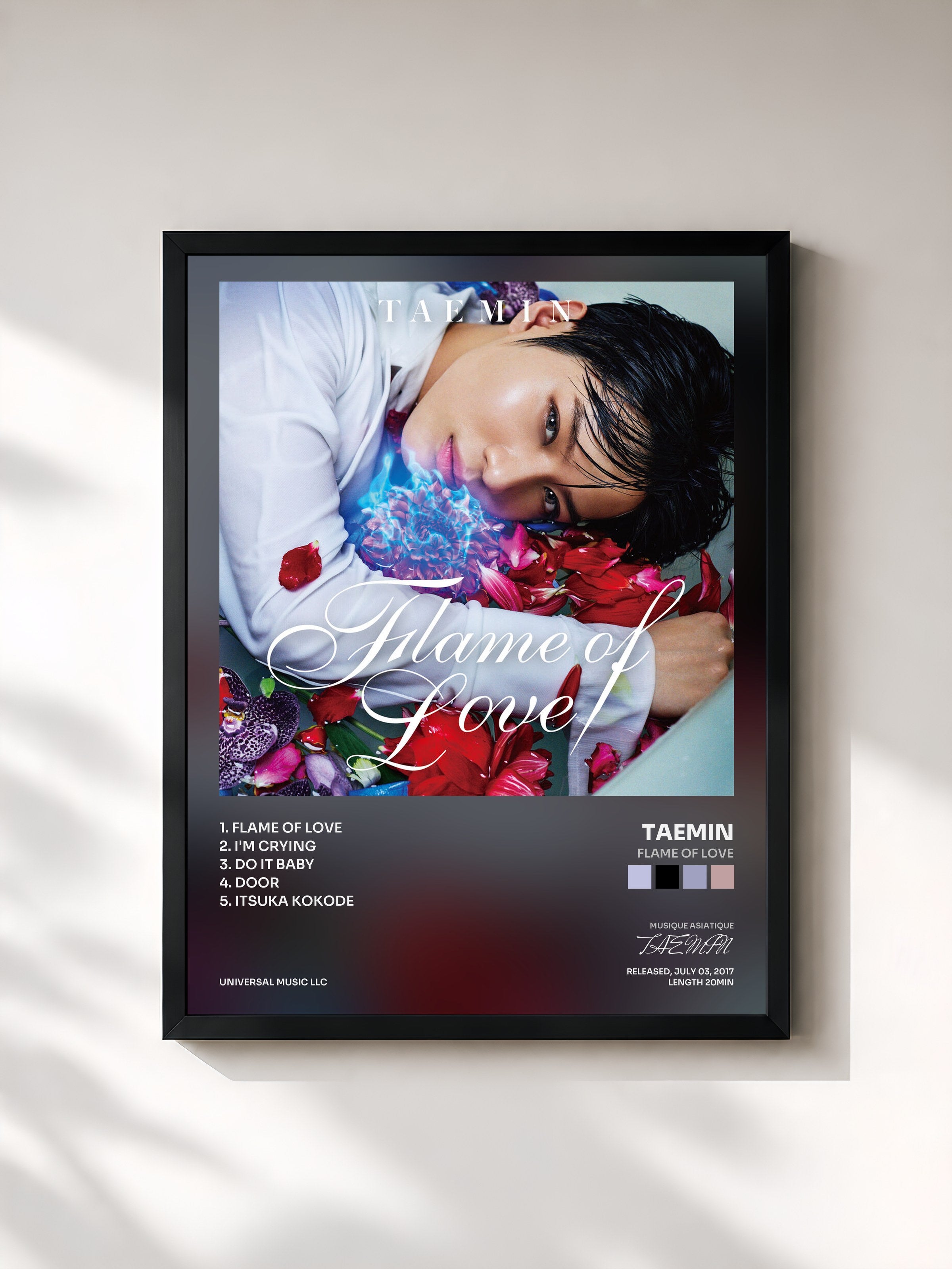 #noir Tableau de l'album Flame Of Love de TAEMIN, cadre noir, imprimé et encadré en France