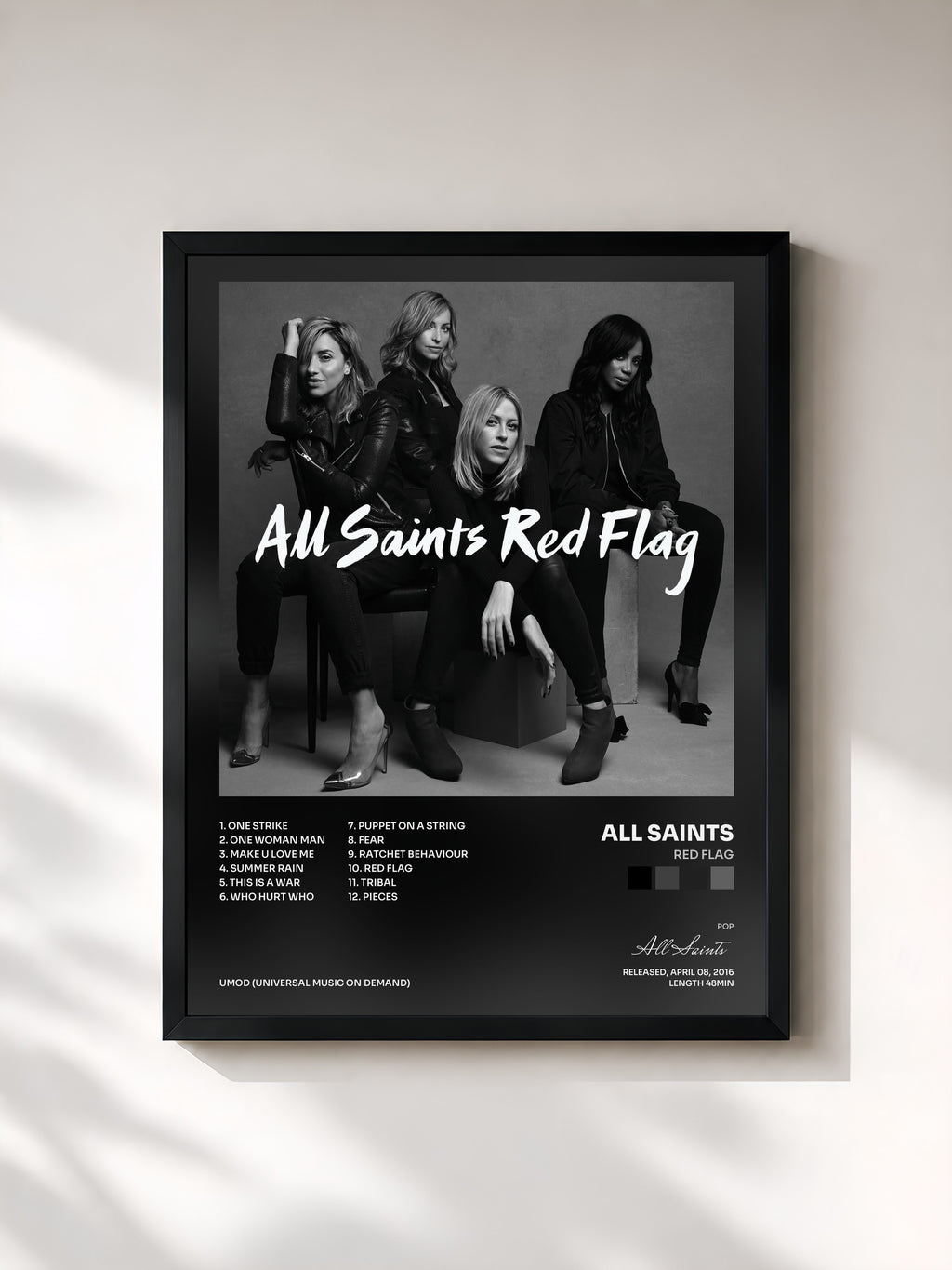 #noir Tableau de l'album Red Flag de All Saints, cadre noir, imprimé et encadré en France
