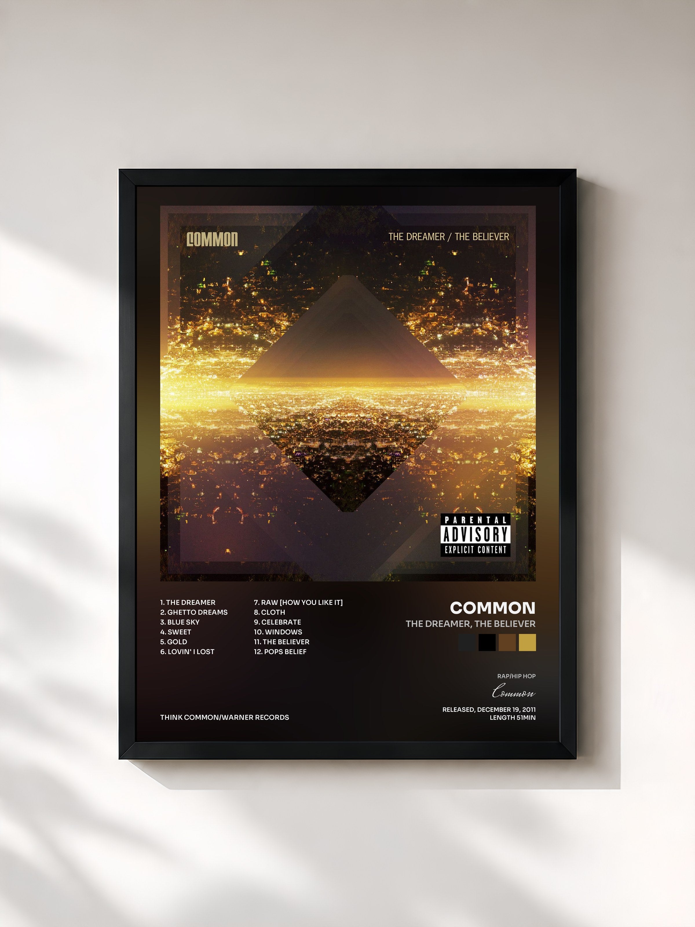 #noir Tableau de l'album The Dreamer, The Believer de Common, cadre noir, imprimé et encadré en France