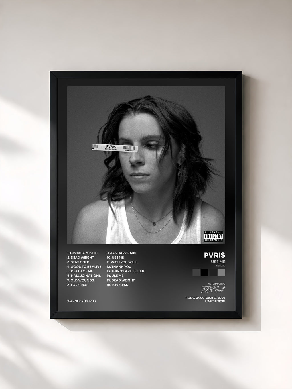#noir Tableau de l'album Use Me (Deluxe) de PVRIS, cadre noir, imprimé et encadré en France