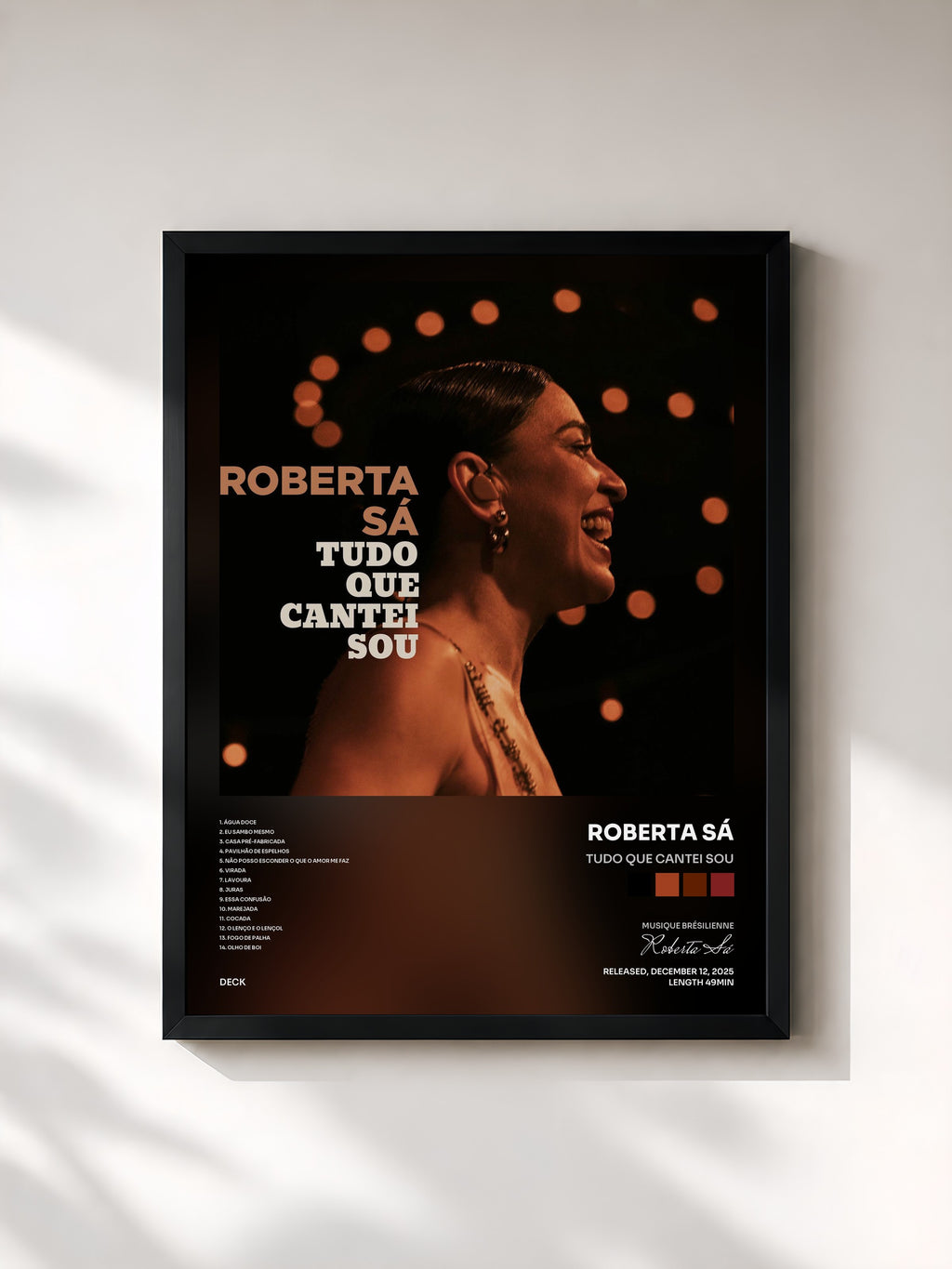 #noir Tableau de l'album Tudo Que Cantei Sou de Roberta Sá, cadre noir, imprimé et encadré en France
