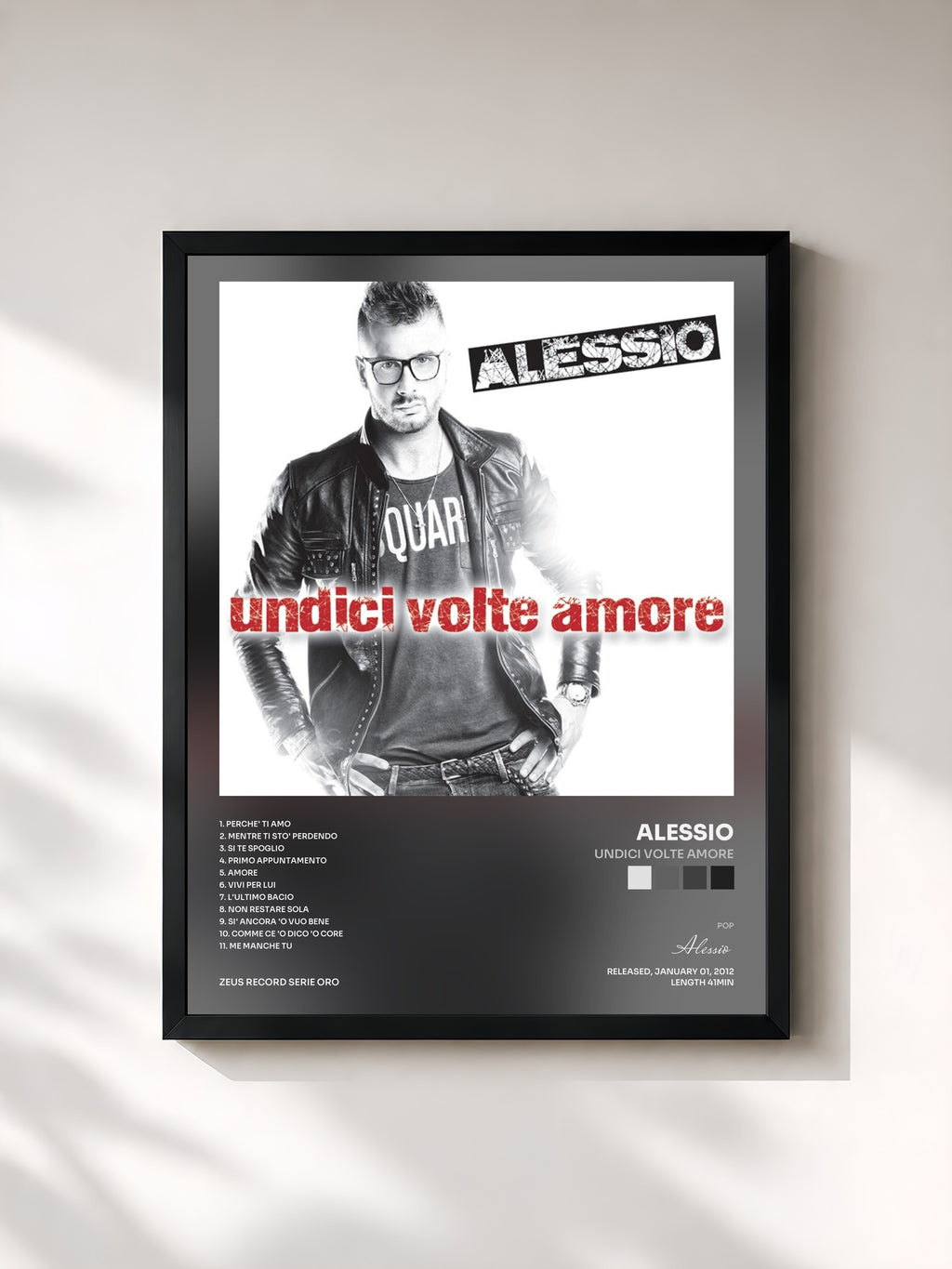 #noir Tableau de l'album Undici volte amore de Alessio, cadre noir, imprimé et encadré en France