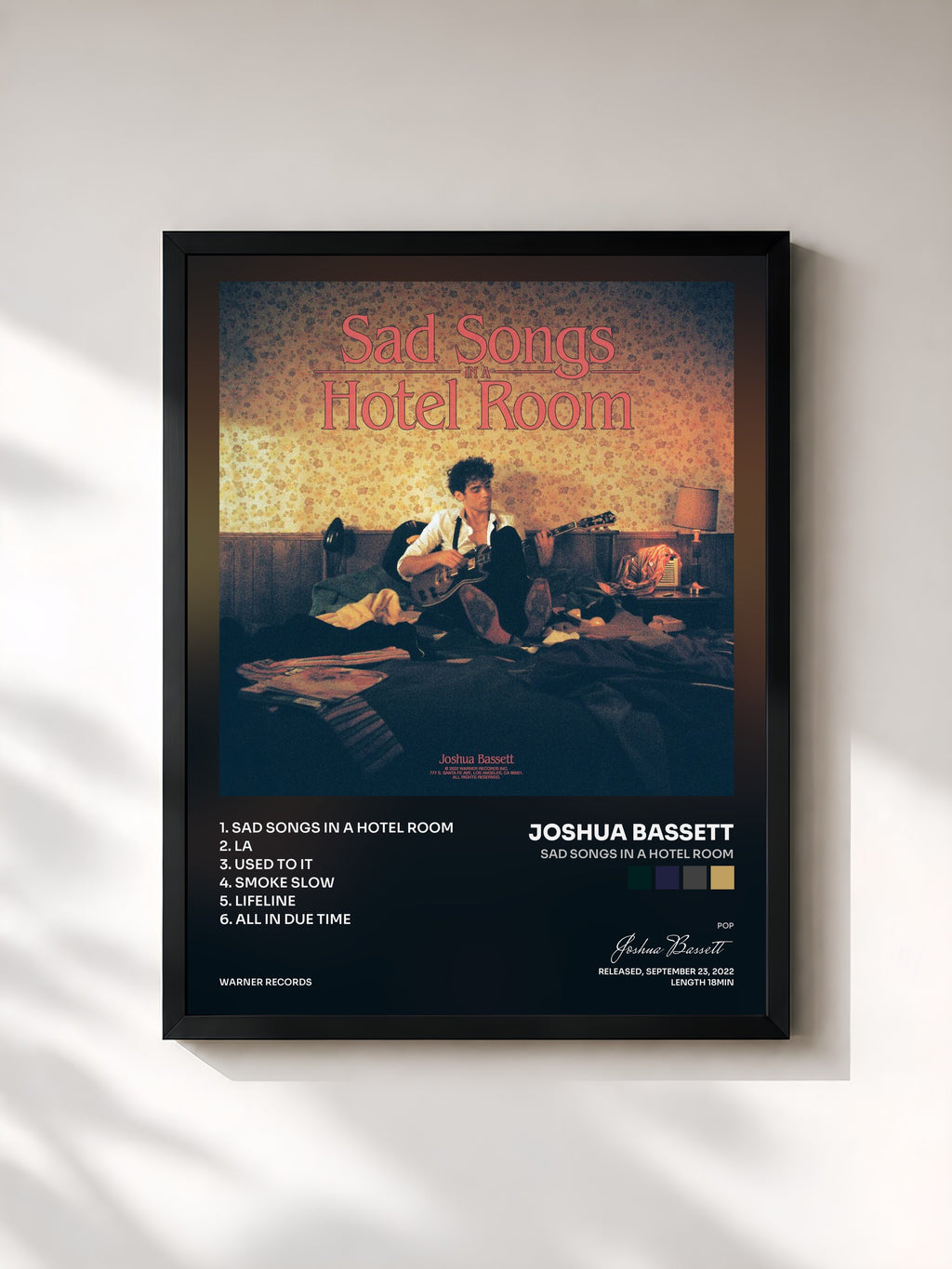 #noir Tableau de l'album Sad Songs In A Hotel Room de Joshua Bassett, cadre noir, imprimé et encadré en France
