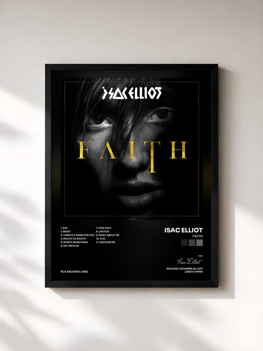 #noir Tableau de l'album FAITH de Isac Elliot, cadre noir, imprimé et encadré en France