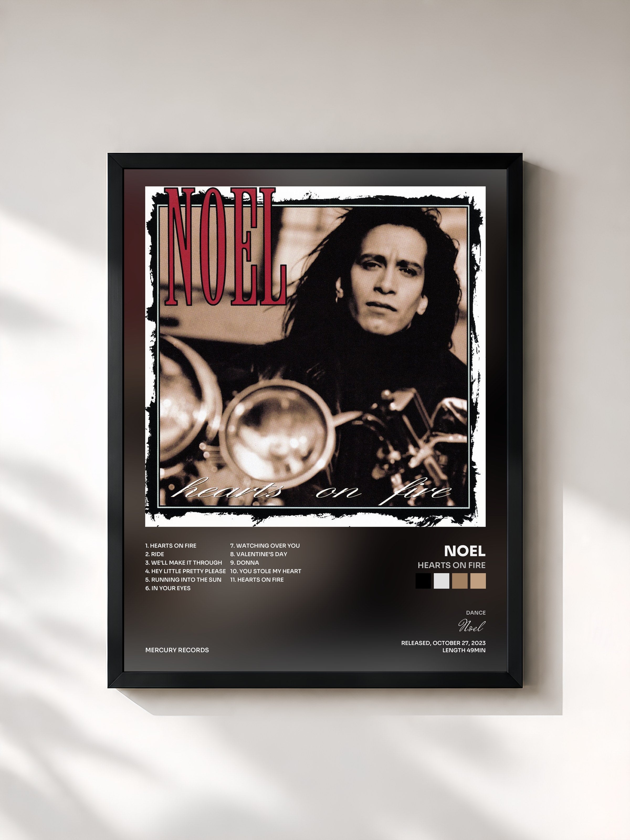#noir Tableau de l'album Hearts On Fire de Noel, cadre noir, imprimé et encadré en France