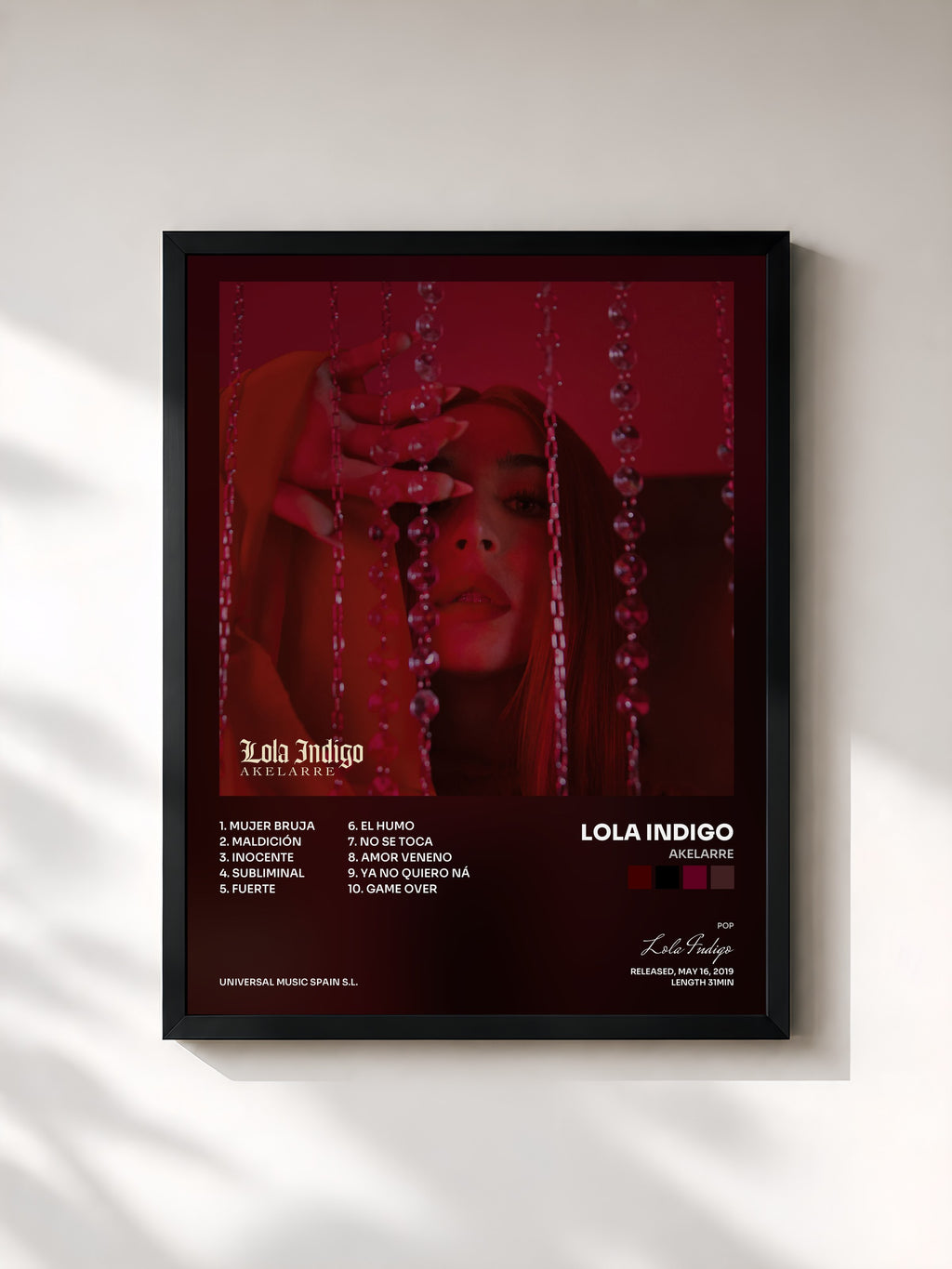 #noir Tableau de l'album Akelarre de Lola Indigo, cadre noir, imprimé et encadré en France