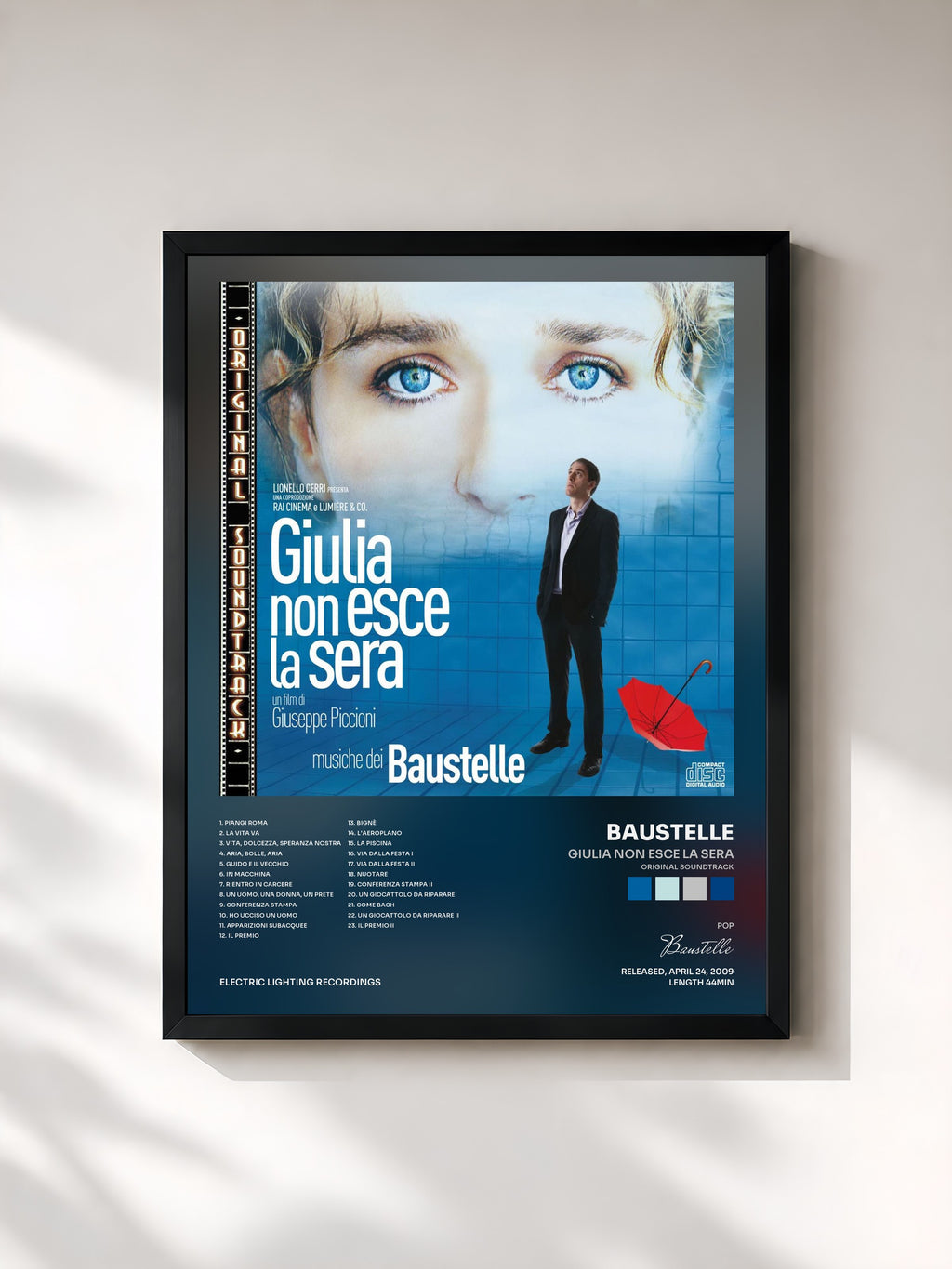#noir Tableau de l'album Giulia non esce la sera (Original Soundtrack) de Baustelle, cadre noir, imprimé et encadré en France