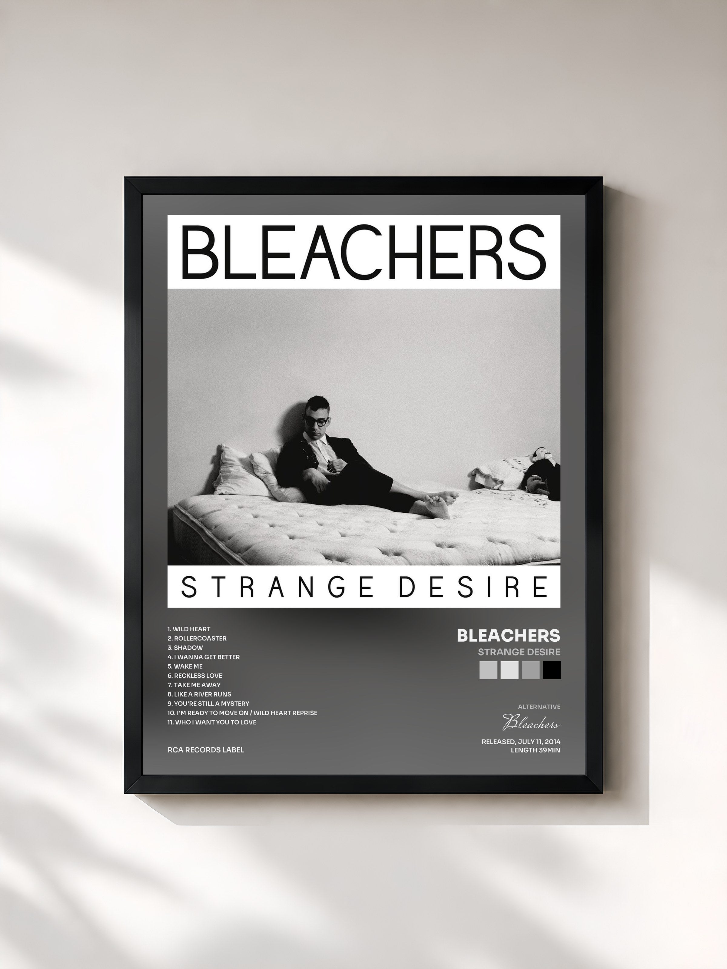 #noir Tableau de l'album Strange Desire de Bleachers, cadre noir, imprimé et encadré en France