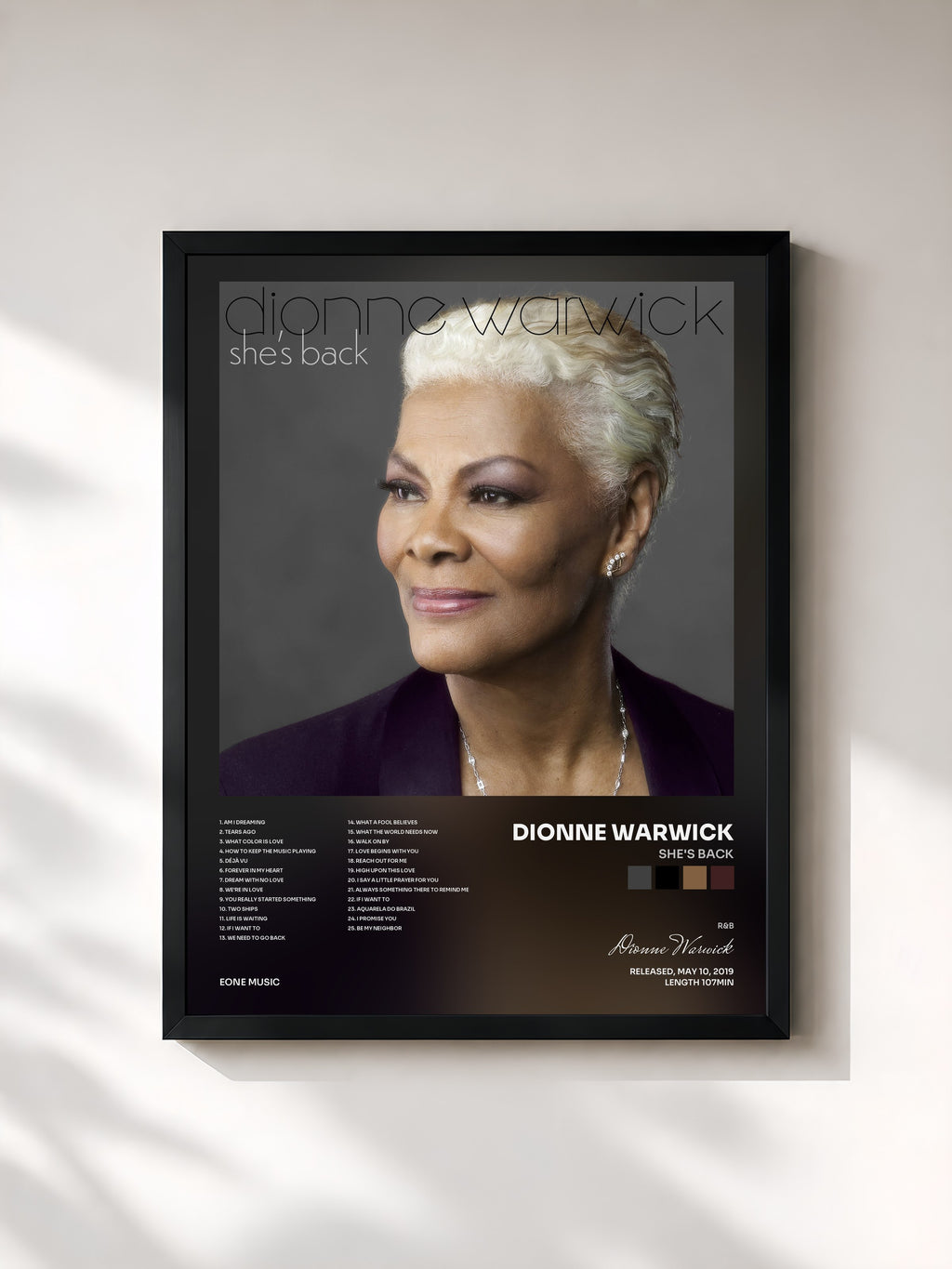 #noir Tableau de l'album She's Back de Dionne Warwick, cadre noir, imprimé et encadré en France