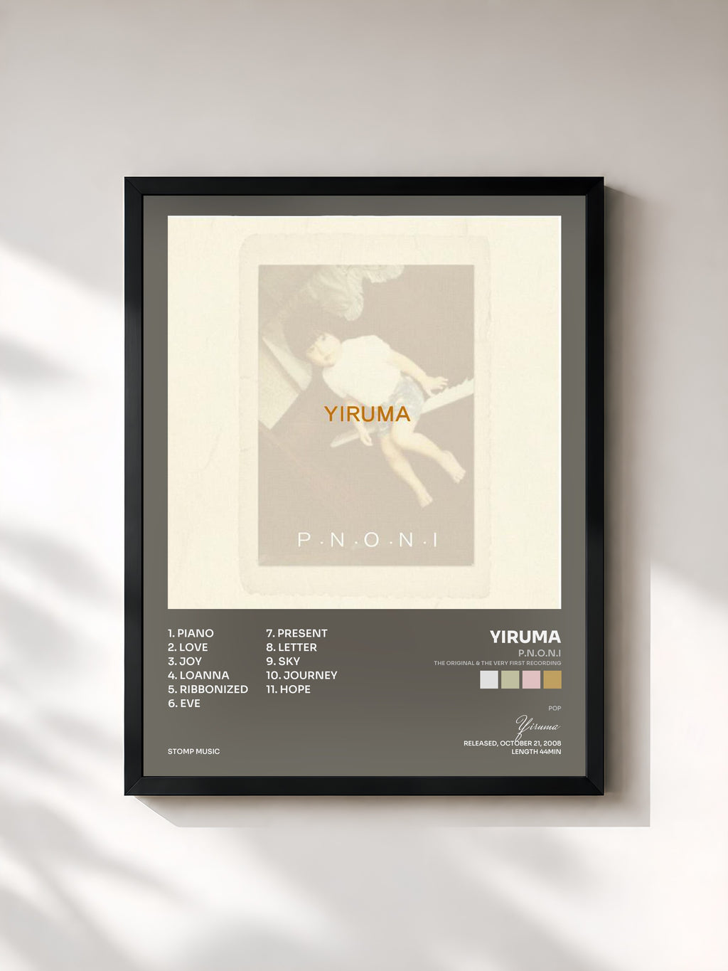 #noir Tableau de l'album P.N.O.N.I (The Original & the Very First Recording) de Yiruma, cadre noir, imprimé et encadré en France