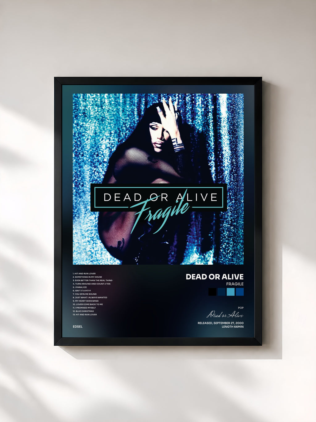 #noir Tableau de l'album Fragile de Dead or Alive, cadre noir, imprimé et encadré en France
