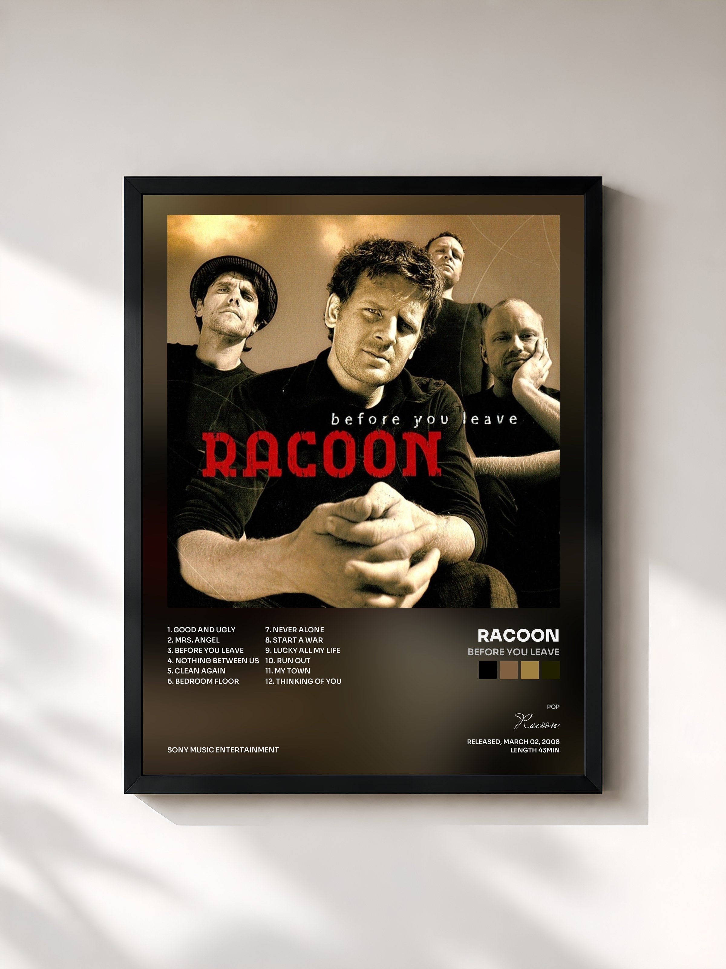 #noir Tableau de l'album Before You Leave de Racoon, cadre noir, imprimé et encadré en France