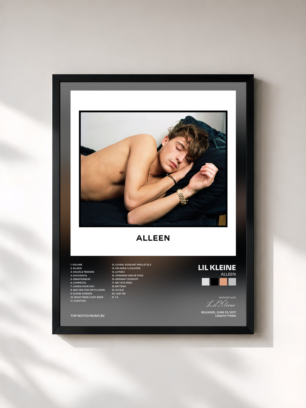 #noir Tableau de l'album Alleen de Lil Kleine, cadre noir, imprimé et encadré en France