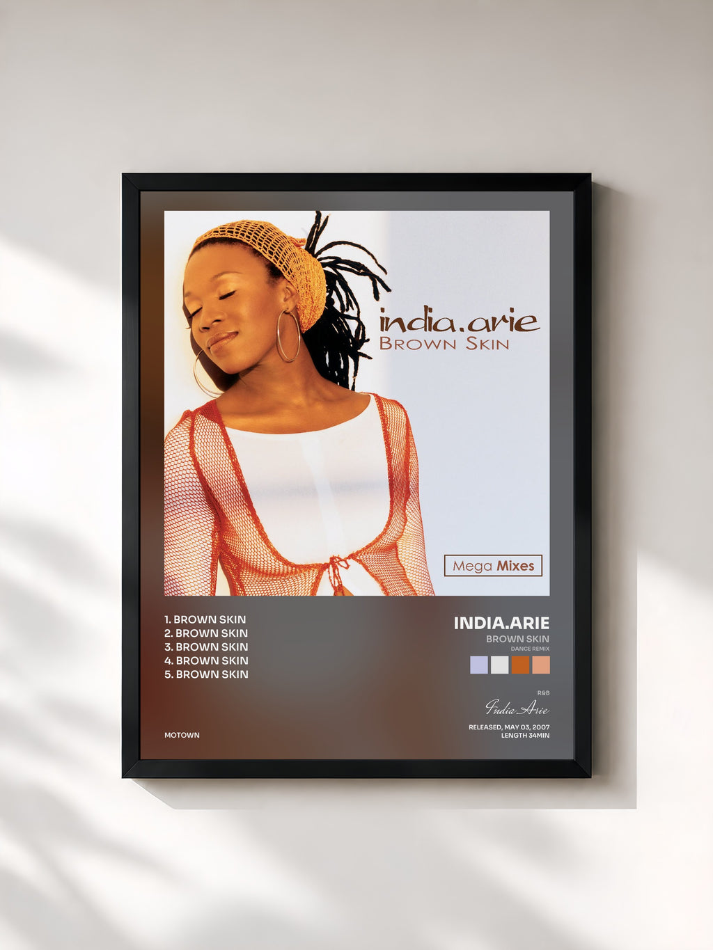 #noir Tableau de l'album Brown Skin (Dance Remix) de India.Arie, cadre noir, imprimé et encadré en France