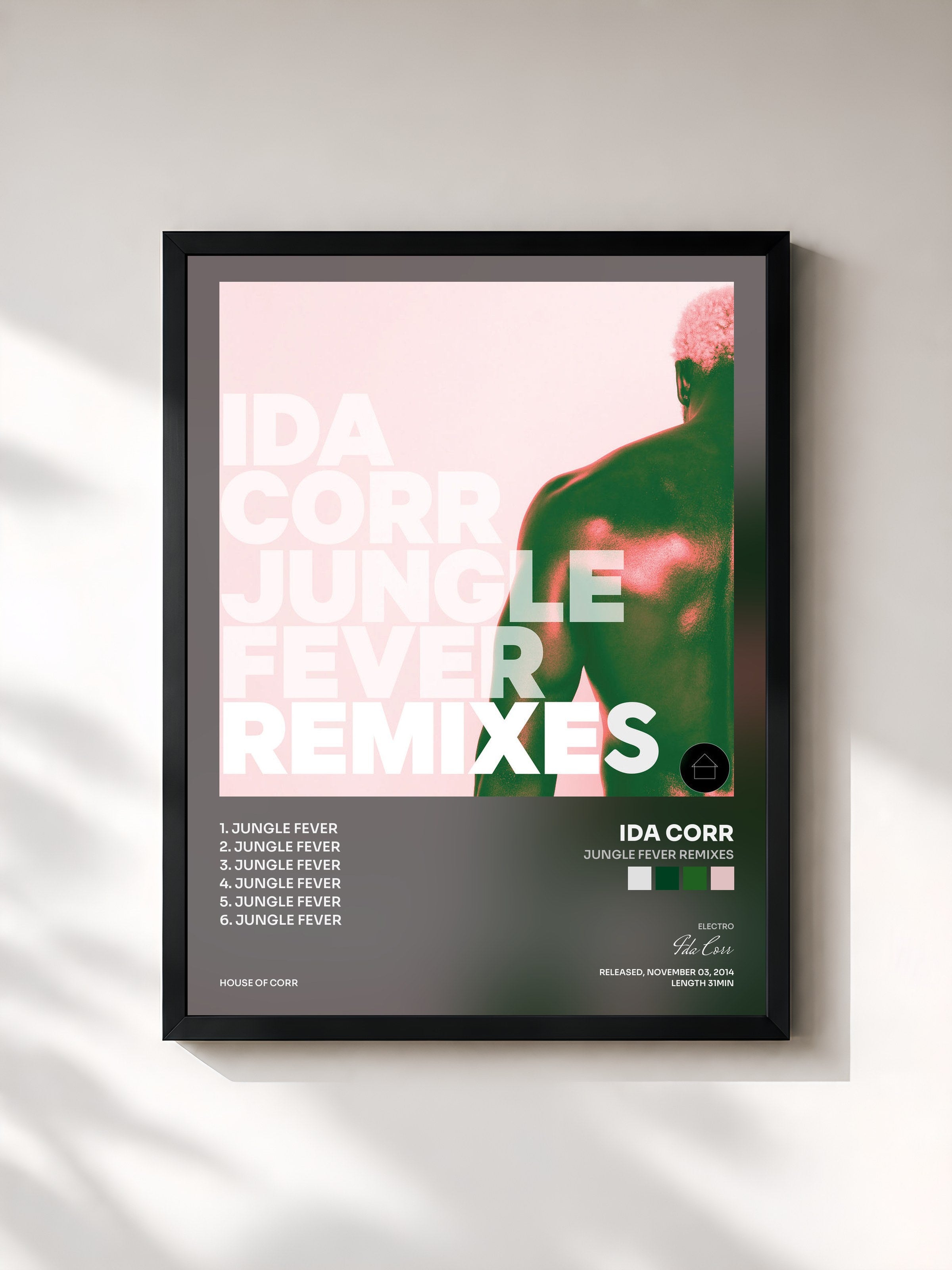 #noir Tableau de l'album Jungle Fever Remixes de Ida Corr, cadre noir, imprimé et encadré en France