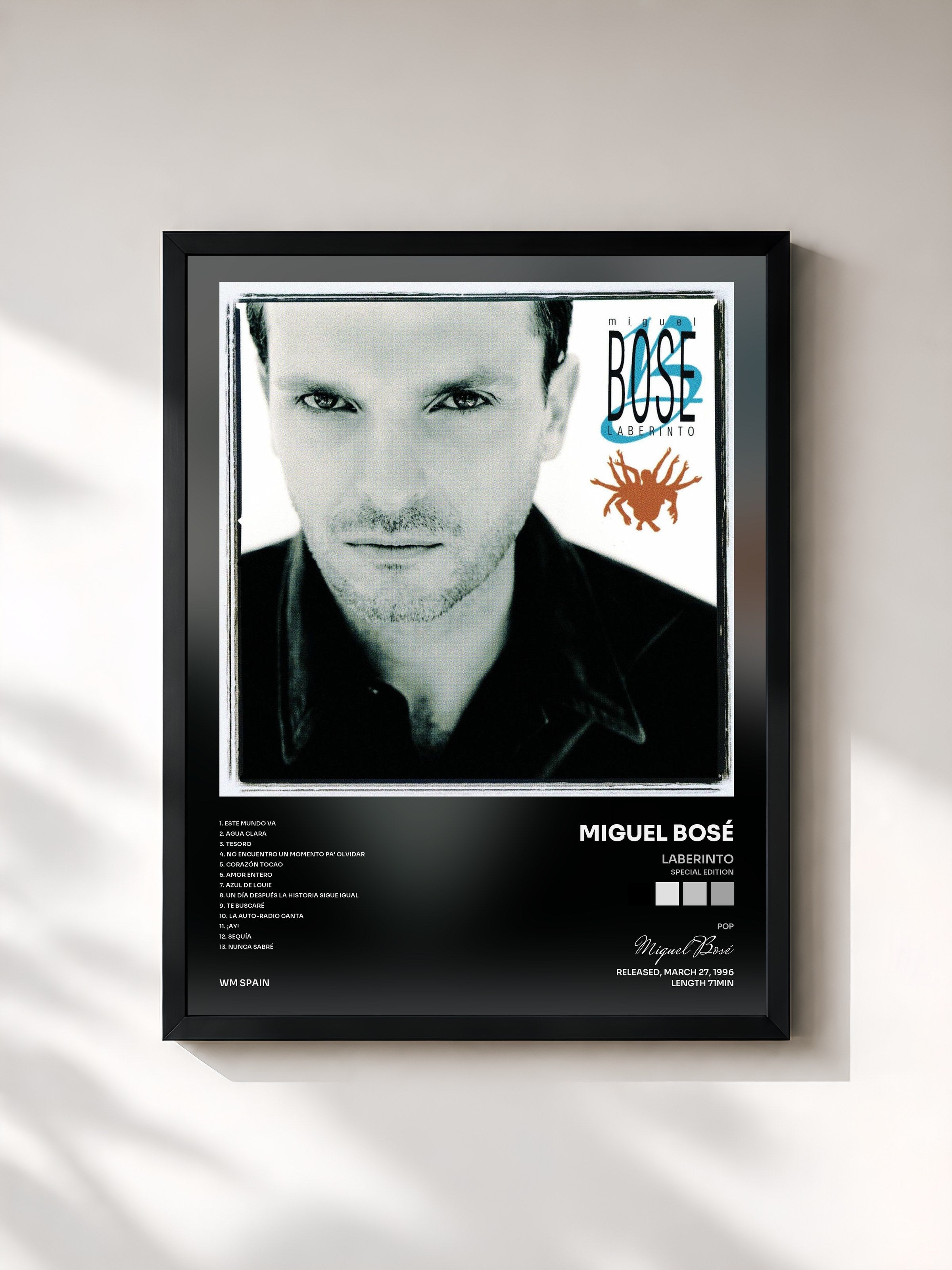 #noir Tableau de l'album Laberinto (Special Edition) de Miguel Bosé, cadre noir, imprimé et encadré en France