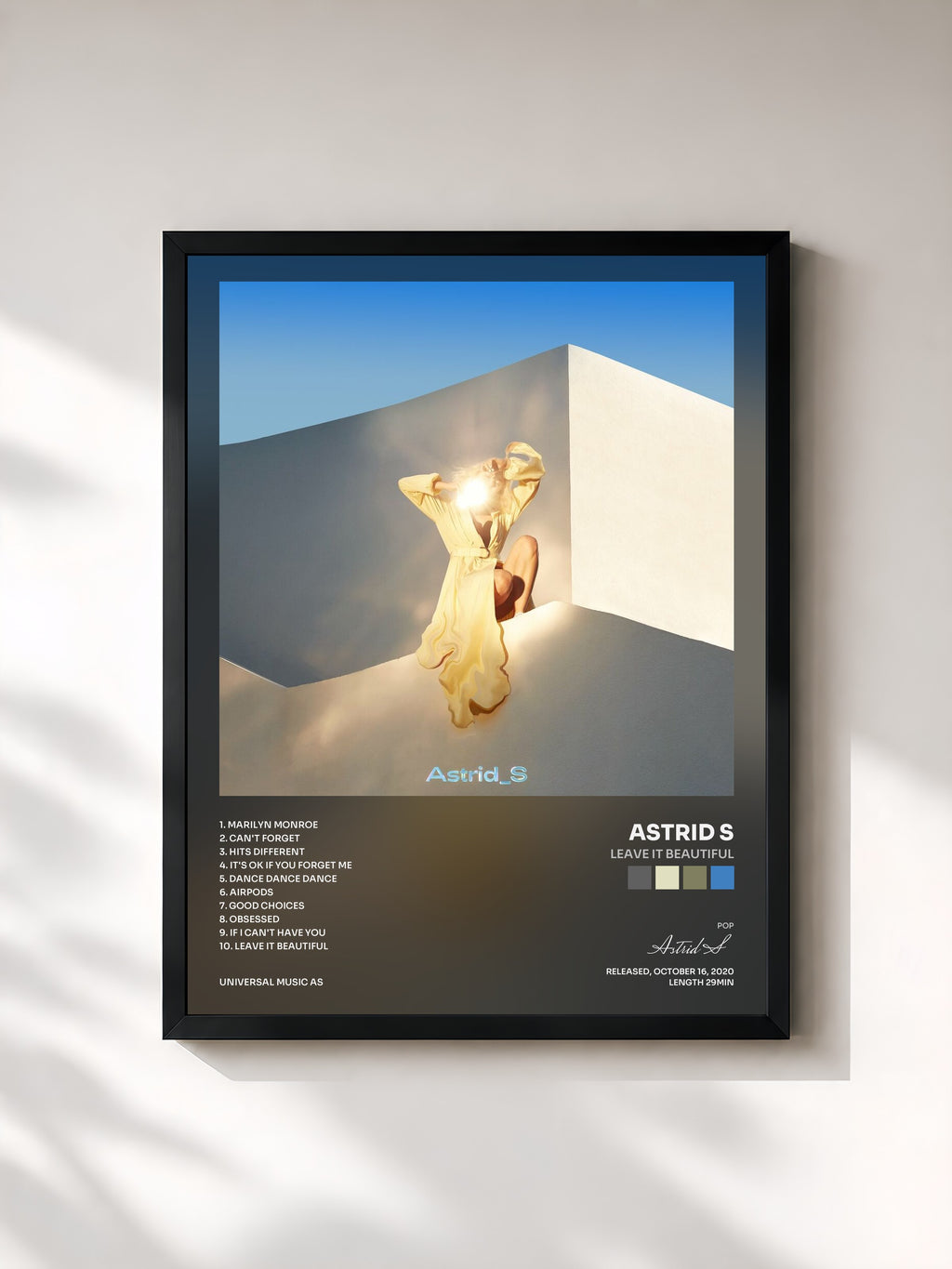 #noir Tableau de l'album Leave It Beautiful de Astrid S, cadre noir, imprimé et encadré en France