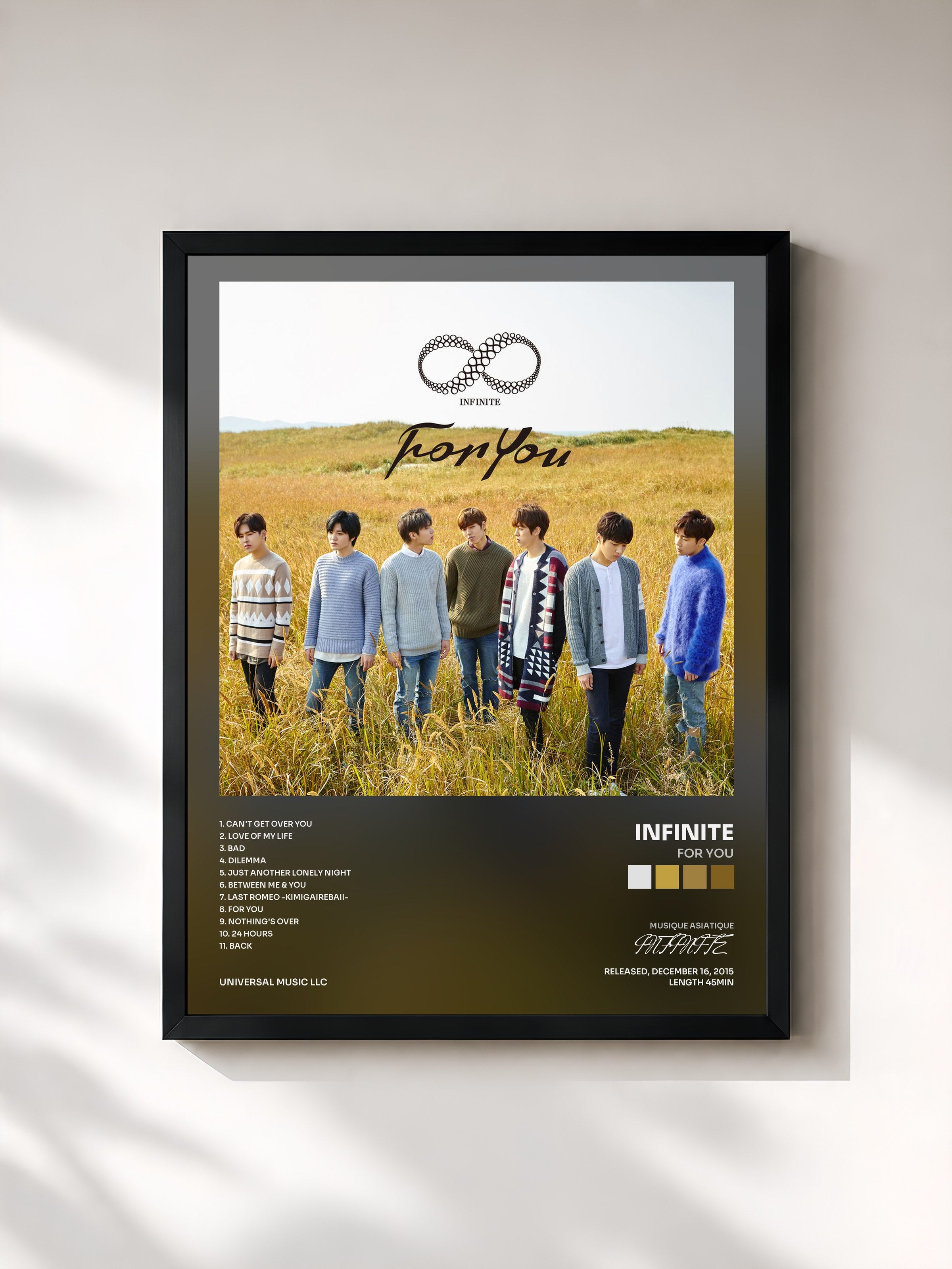 #noir Tableau de l'album For You de INFINITE, cadre noir, imprimé et encadré en France